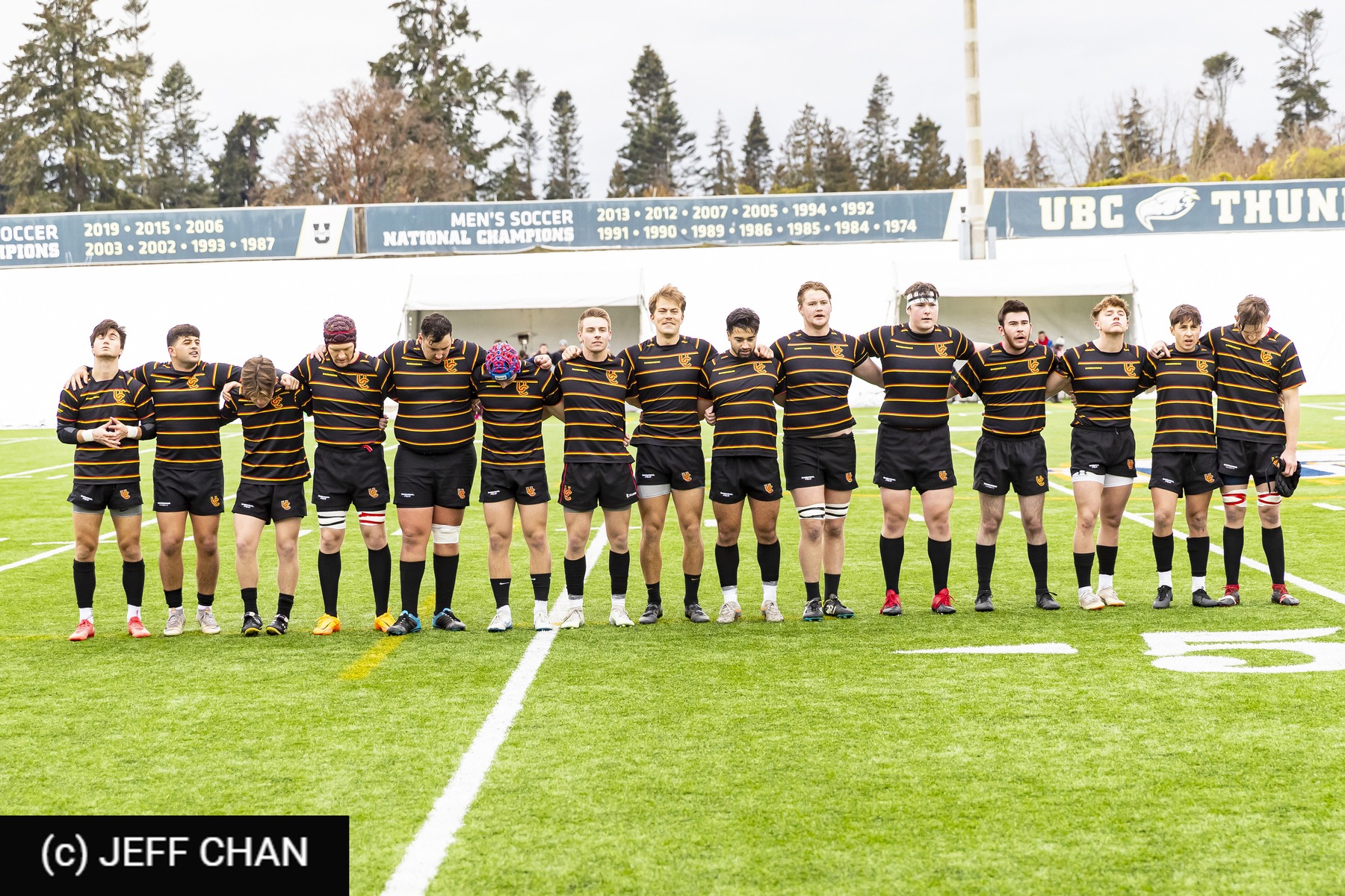 Kaiden POWELL - Mack ROGERS - Gavin STALWICK -  Memorial University of Newfoundland - University of Calgary - Rugby - CANUMENS 2022 - Memorial U vs Calgary -  by Jeff Chan (#CANUMENS2205) Photo by: Jeff Chan | Siuxy Sports 2022-12-02