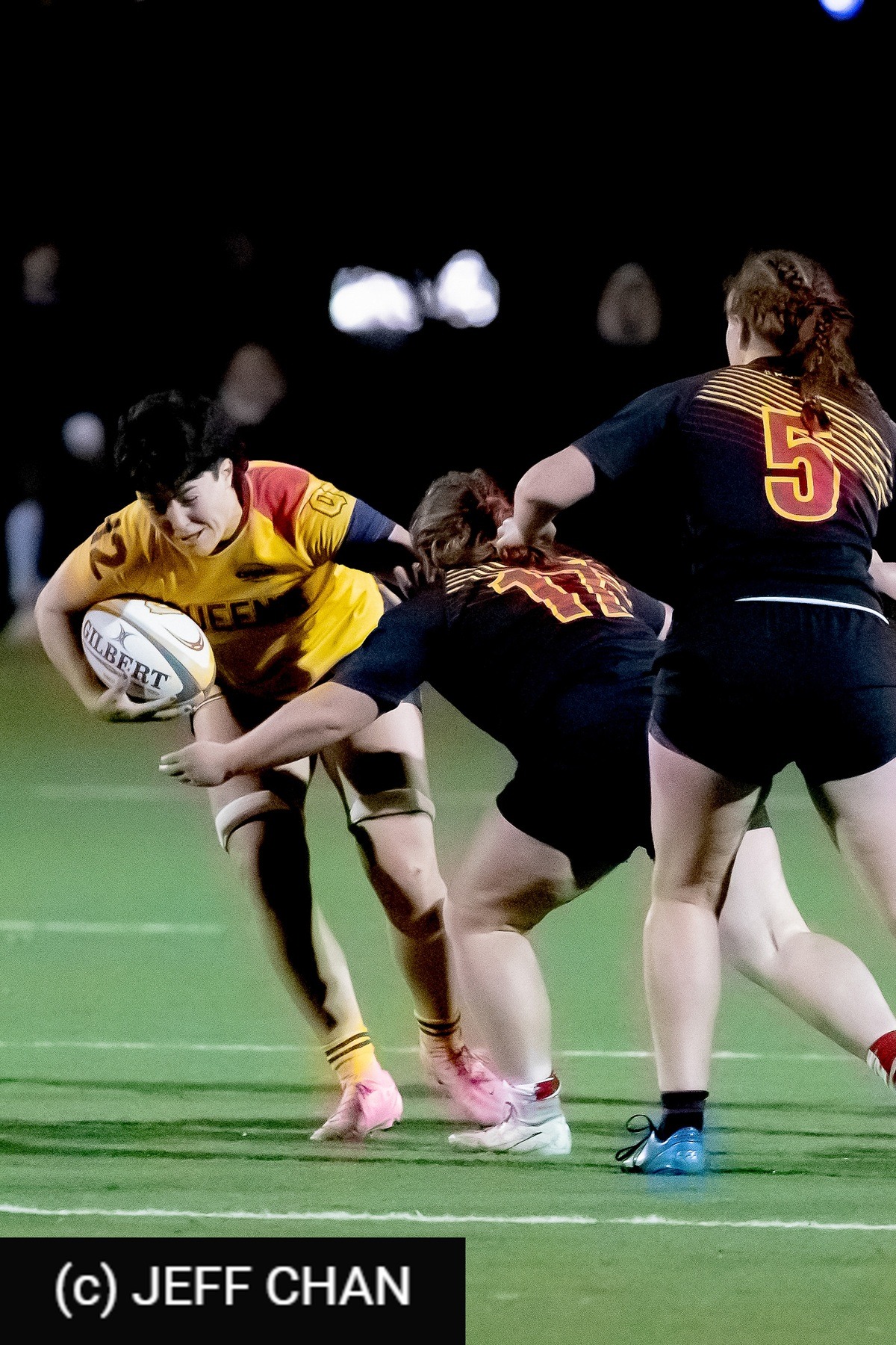  Queen's University - University of Guelph - Rugby - OUA 2024 Queen's (W) vs Guelph (#OUW24QWGU10) Photo by: Jeff Chan | Siuxy Sports 2024-10-25