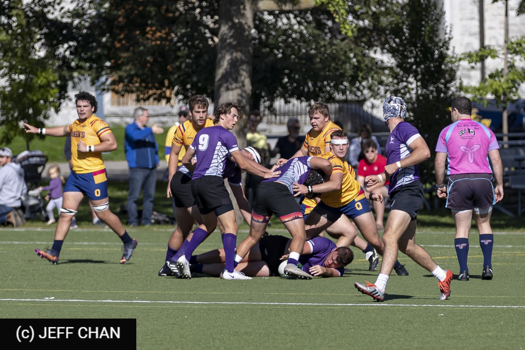  Queen's University - University of Western Ontario - Rugby - OUA 2022 Queen's vs Western (#OUA22QUWE09) Photo by: Jeff Chan | Siuxy Sports 2022-09-24
