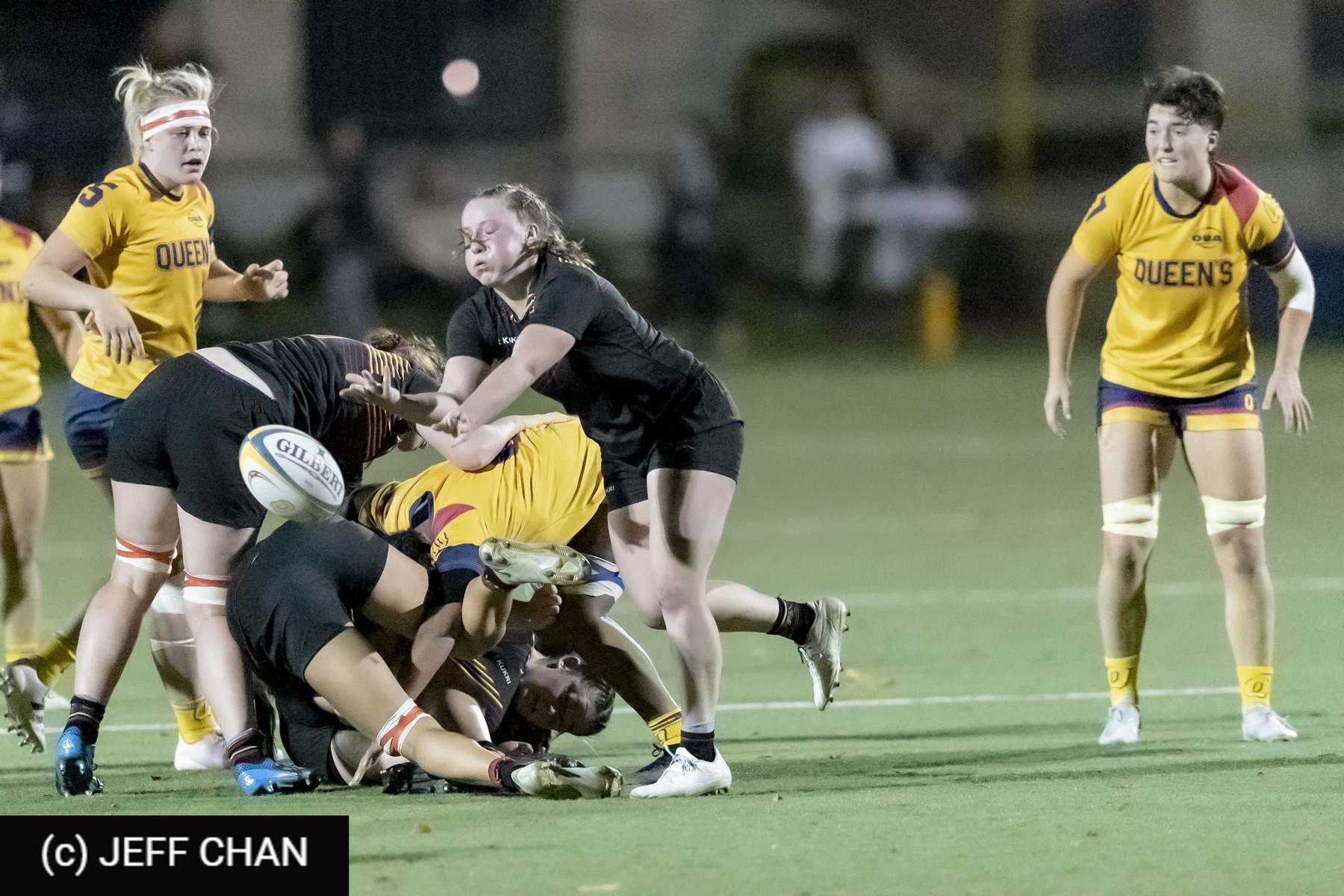  Queen's University - University of Guelph - Rugby - OUA 2023 Queen's (W) vs Guelph Final (#OUW23QWGU10) Photo by: Jeff Chan | Siuxy Sports 2023-10-27