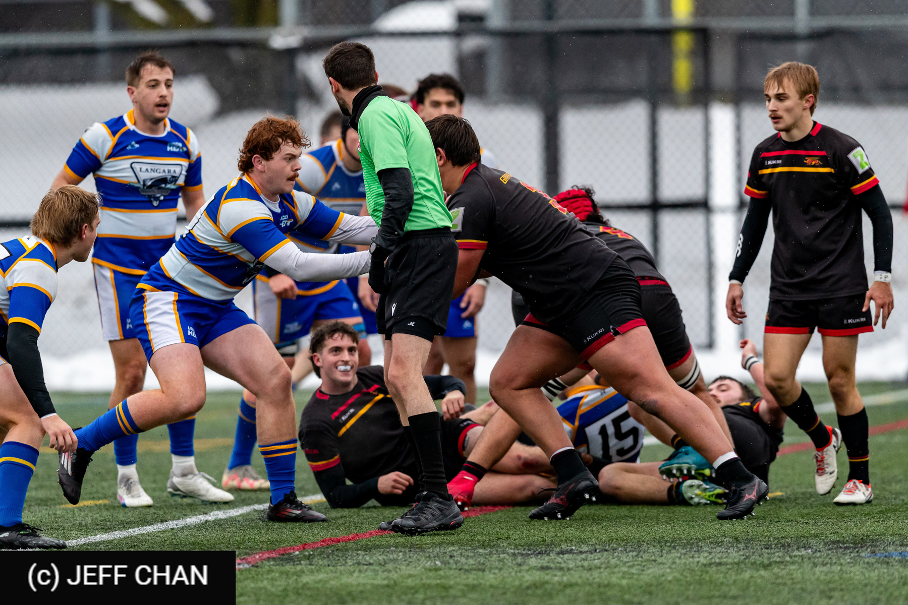 Oliver ALPE - Brenden BLACK -  University of Guelph - University of British Columbia Okanagan - Rugby - CANUMENS 2025 - University of Guelph v University of British Columbia Okanagan - Game#2 by Jeff Chan (#CANUMENS2572) Photo by: Jeff Chan | Siuxy Sports 2025-11-12