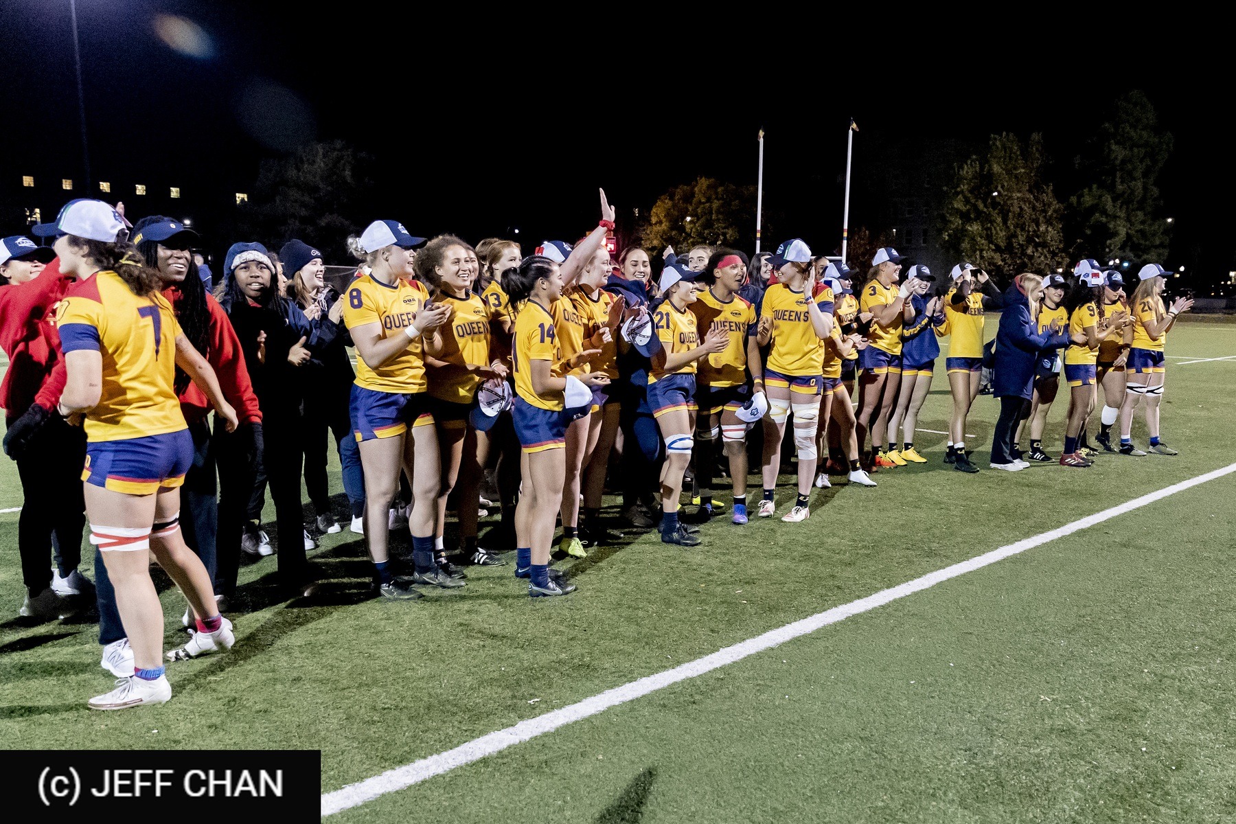  Queen's University - University of Guelph - Rugby - OUA 2022 Queen's (W) vs Guelph Champions (#OUW22QWGU10) Photo by: Jeff Chan | Siuxy Sports 2022-10-28