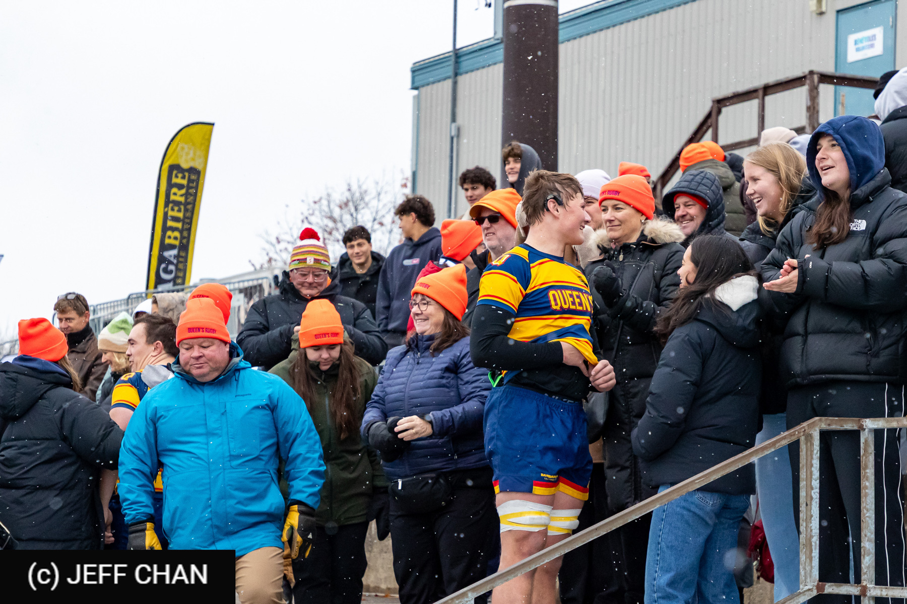 Emily BUTTERWORTH -  Queen's University - Dalhousie University - Rugby - CANUMENS 2025 - Queen's University vs Dalhousie University - Game#5 by Jeff Chan (#CANUMENS2575) Photo by: Jeff Chan | Siuxy Sports 2025-11-14