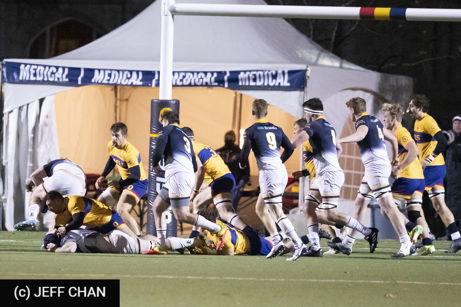  Queen's University - University of British Columbia - Rugby - CANUMENS 2021 - Queen's U vs U British Columbia - by Jeff Chan (#CANUMENS2105) Photo by: Jeff Chan | Siuxy Sports 2021-11-26