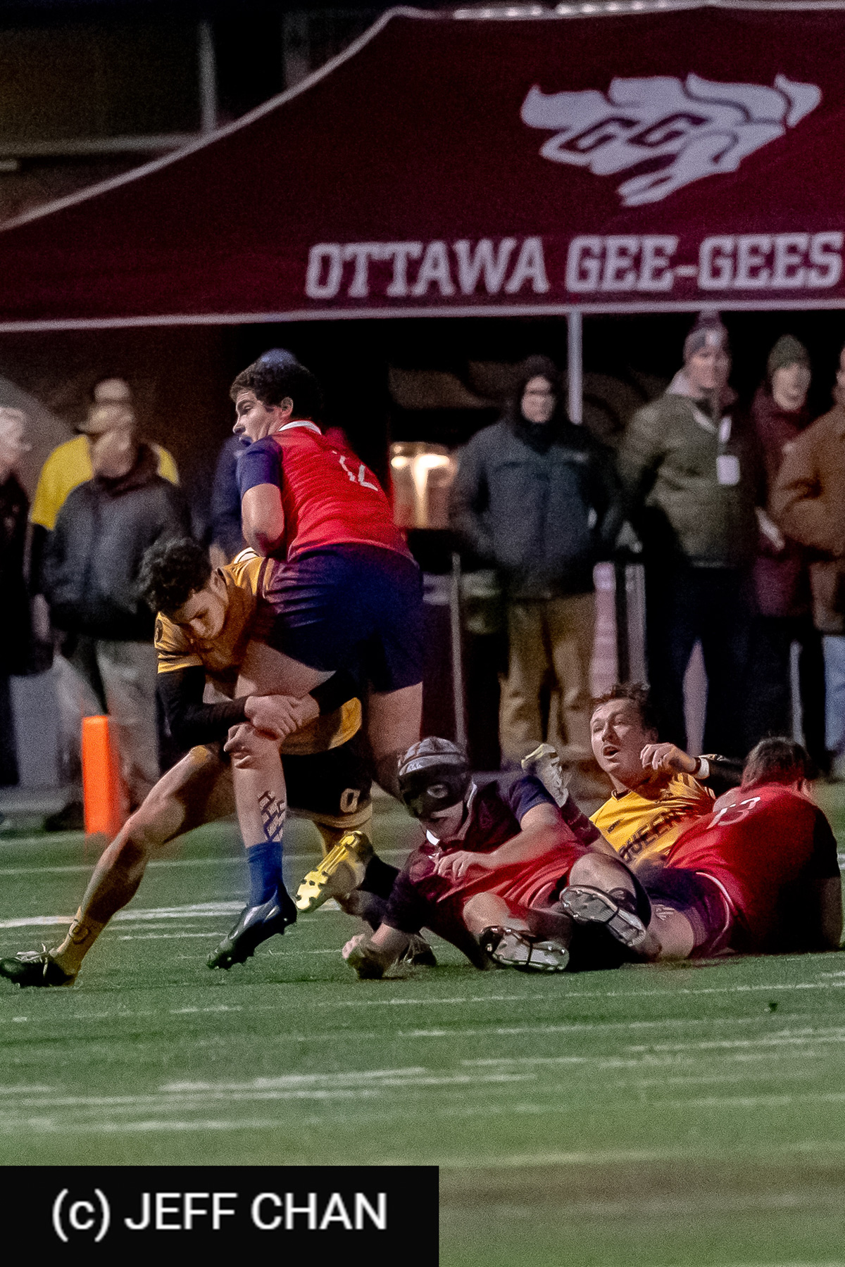  ÉTS (École de technologie supérieure) - Queen's University - Rugby - CANUMENS 2024 - Final - ETS vs Queen's by Jeff Chan (#CANUMENS2412) Photo by: Jeff Chan | Siuxy Sports 2024-11-17