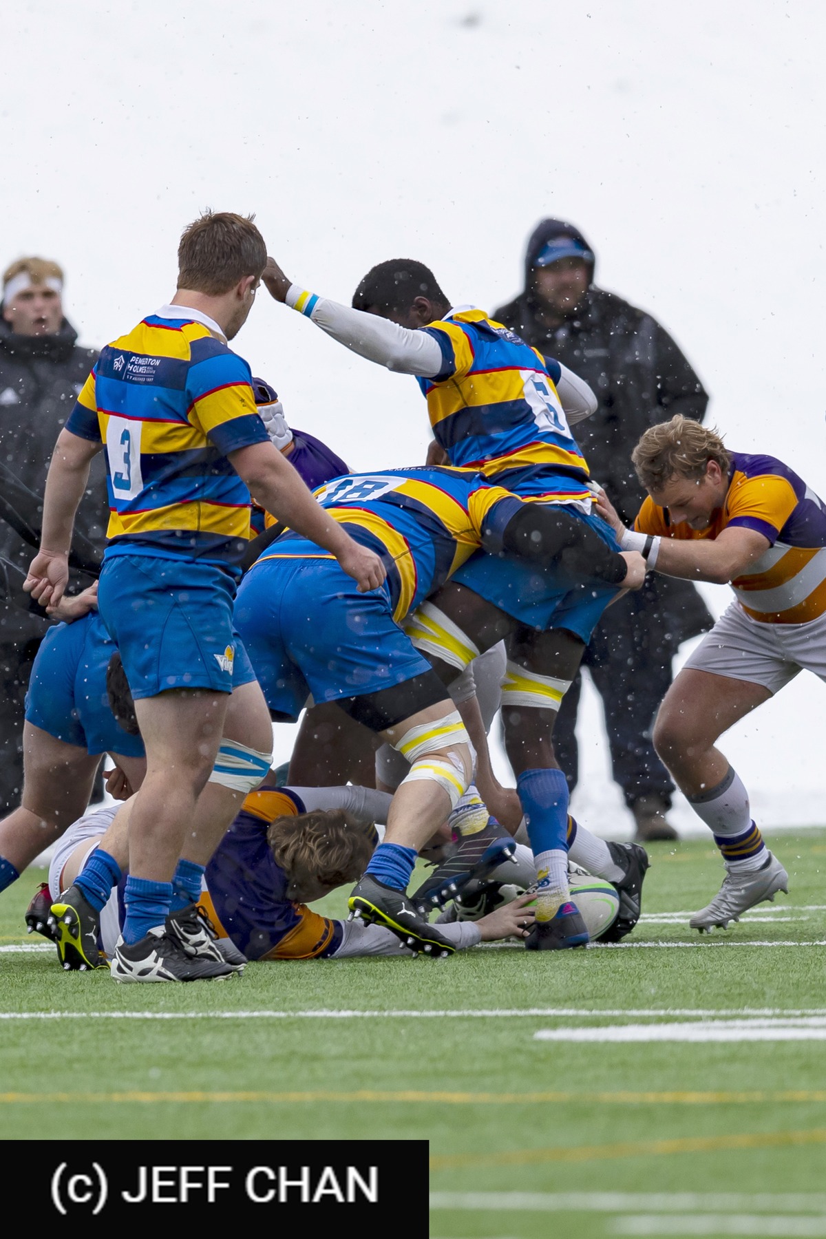  University of Victoria - Wilfrid Laurier University - Rugby - CANUMENS 2022 - U Victoria vs W Laurier U -  by Jeff Chan (#CANUMENS2208) Photo by: Jeff Chan | Siuxy Sports 2022-12-02