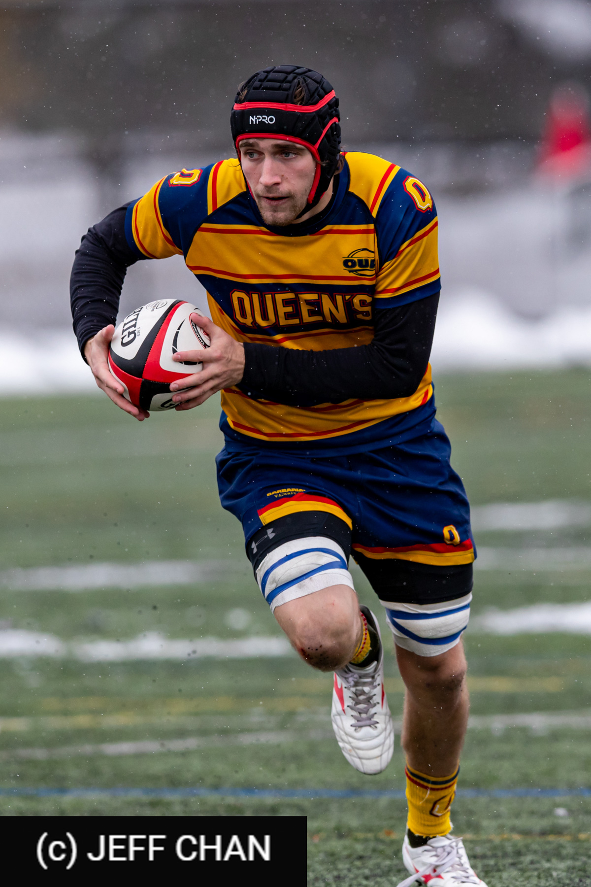 Michael GYLES -  Queen's University - University of Victoria - Rugby - CANUMENS 2025 - Queen's University vs University of Victoria - Game#1 by Jeff Chan (#CANUMENS2581) Photo by: Jeff Chan | Siuxy Sports 2025-11-12