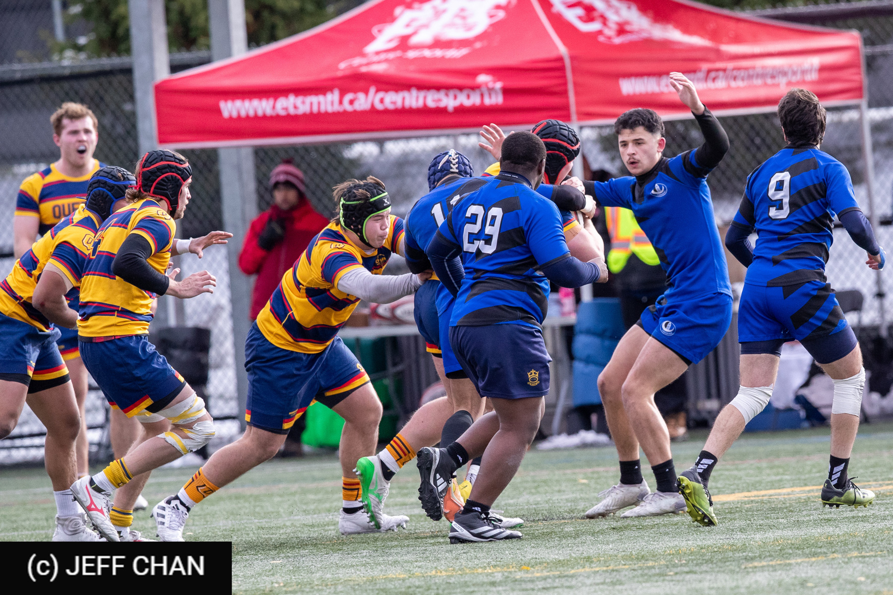  Université de Montréal - Queen's University - Rugby - CANUMENS 2025 - Université de Montréal vs Queen's University - Game#10 by Jeff Chan (#CANUMENS2560) Photo by: Jeff Chan | Siuxy Sports 2025-11-16