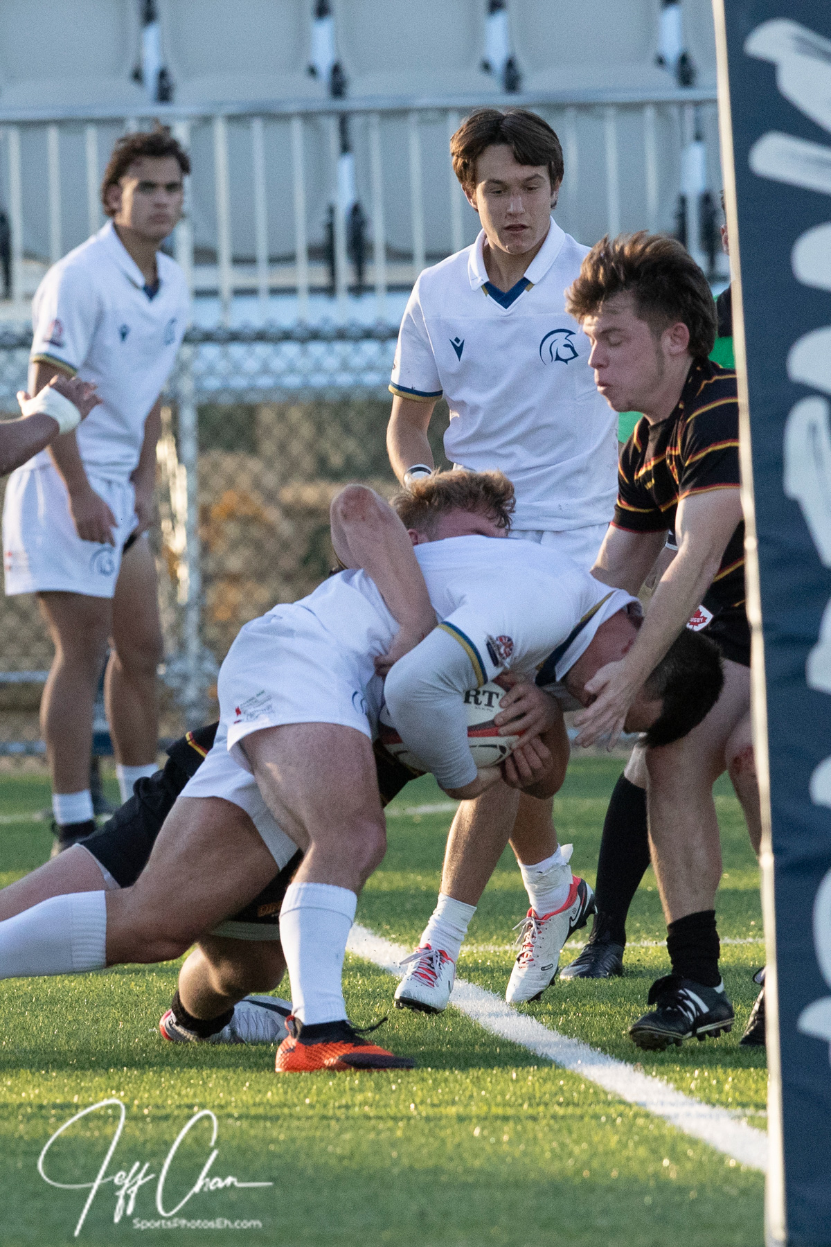 Brady HOWLETT -  Trinity Western University - University of Calgary - Rugby - CANUMENS 2023 - Semi final - Trinity W vs Calgary U by Jeff Chan (#CANUMENS2308) Photo by: Jeff Chan | Siuxy Sports 2023-11-17