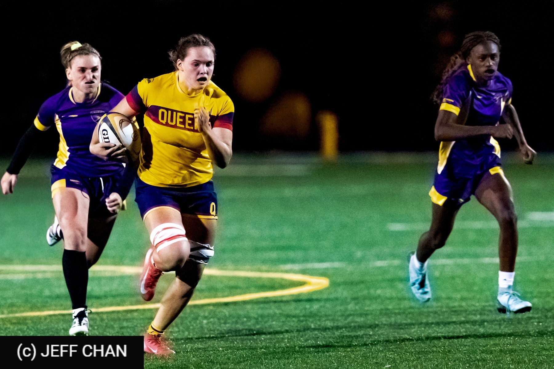  Queen's University - Wilfrid Laurier University - Rugby - OUA 2025 Queen's (W) vs Laurier (#OUW25QWLA10) Photo by: Jeff Chan | Siuxy Sports 2025-10-17
