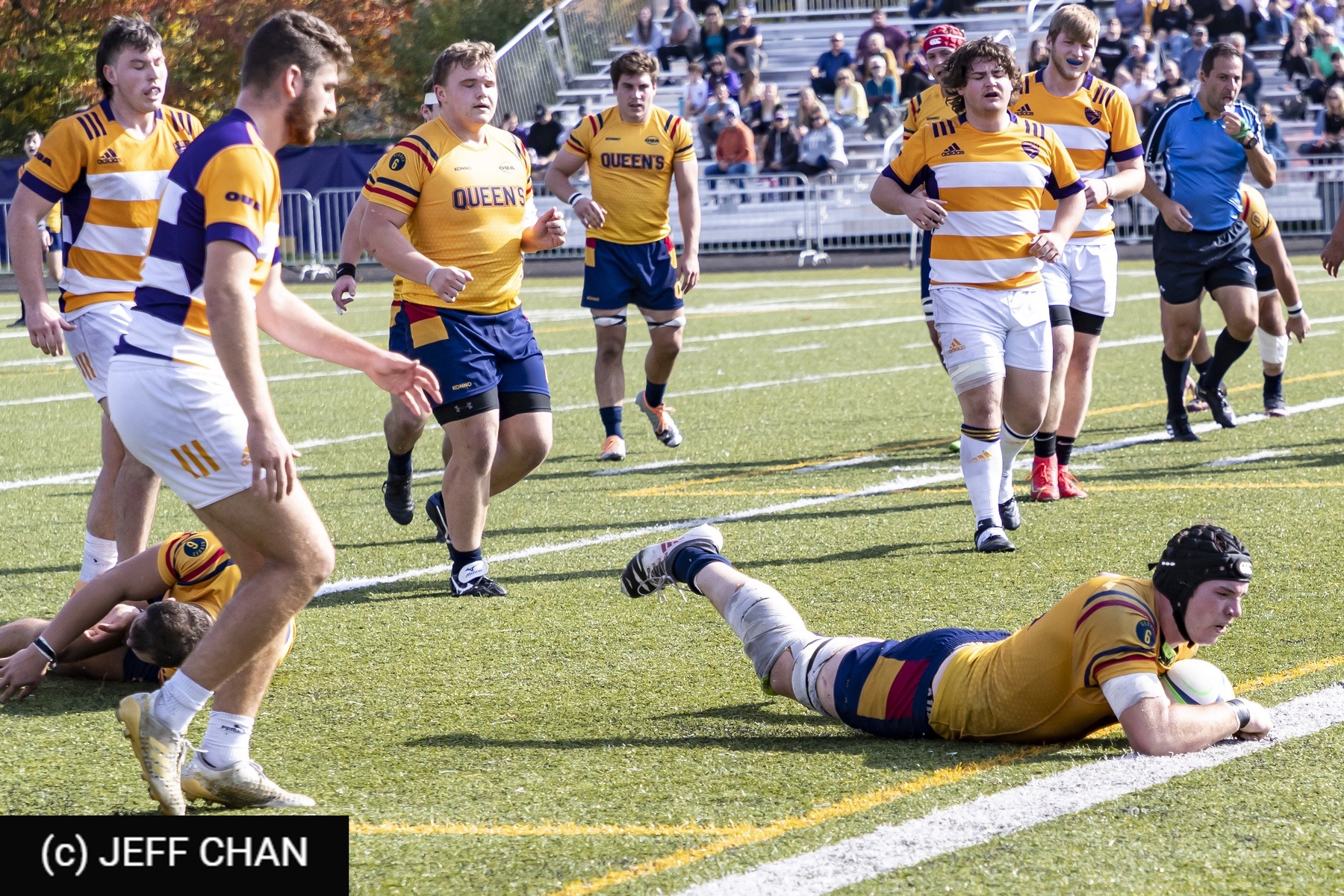  Queen's University - Wilfrid Laurier University - Rugby - OUA 2022 Queen's vs Laurier (#OUA22QULA10) Photo by: Jeff Chan | Siuxy Sports 2022-10-23