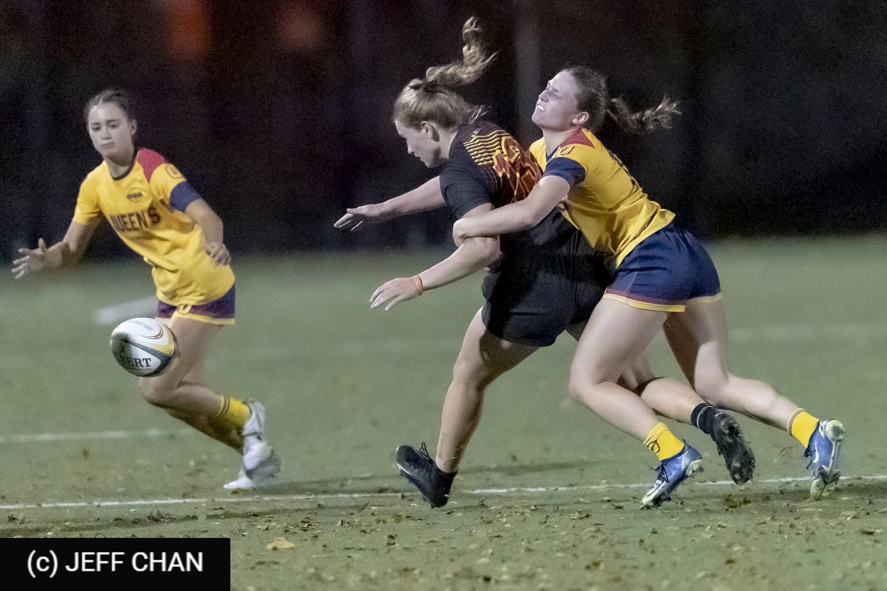  Queen's University - University of Guelph - Rugby - OUA 2023 Queen's (W) vs Guelph Final (#OUW23QWGU10) Photo by: Jeff Chan | Siuxy Sports 2023-10-27