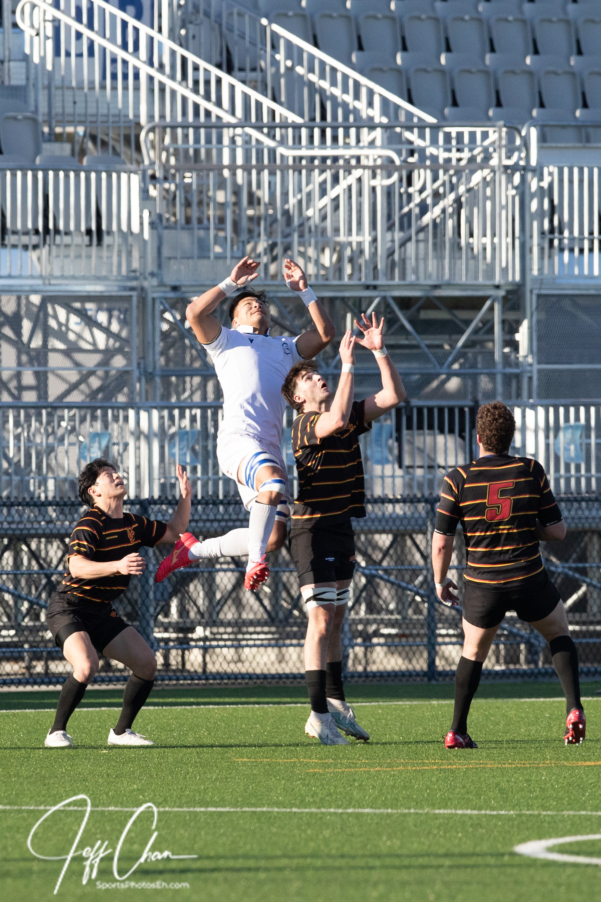  Trinity Western University - University of Calgary - Rugby - CANUMENS 2023 - Semi final - Trinity W vs Calgary U by Jeff Chan (#CANUMENS2308) Photo by: Jeff Chan | Siuxy Sports 2023-11-17