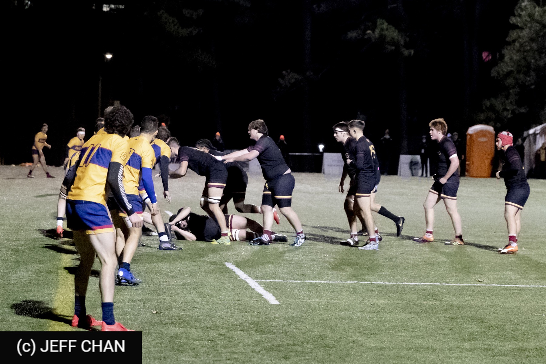 Queen's University - Université Concordia - Rugby - CANUMENS 2021 - Queen's U vs Concordia U - by Jeff Chan (#CANUMENS2104) Photo by: Jeff Chan | Siuxy Sports 2021-11-24