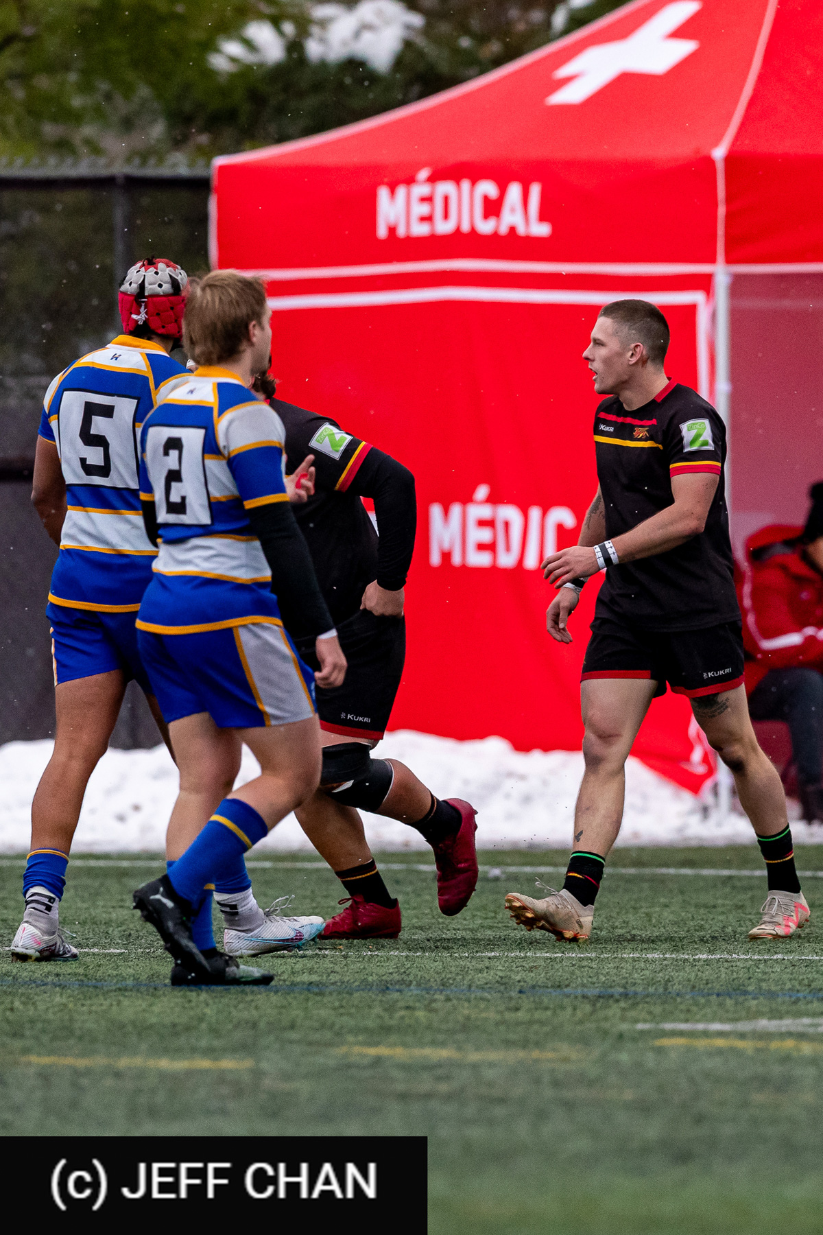  University of Guelph - University of British Columbia Okanagan - Rugby - CANUMENS 2025 - University of Guelph v University of British Columbia Okanagan - Game#2 by Jeff Chan (#CANUMENS2572) Photo by: Jeff Chan | Siuxy Sports 2025-11-12