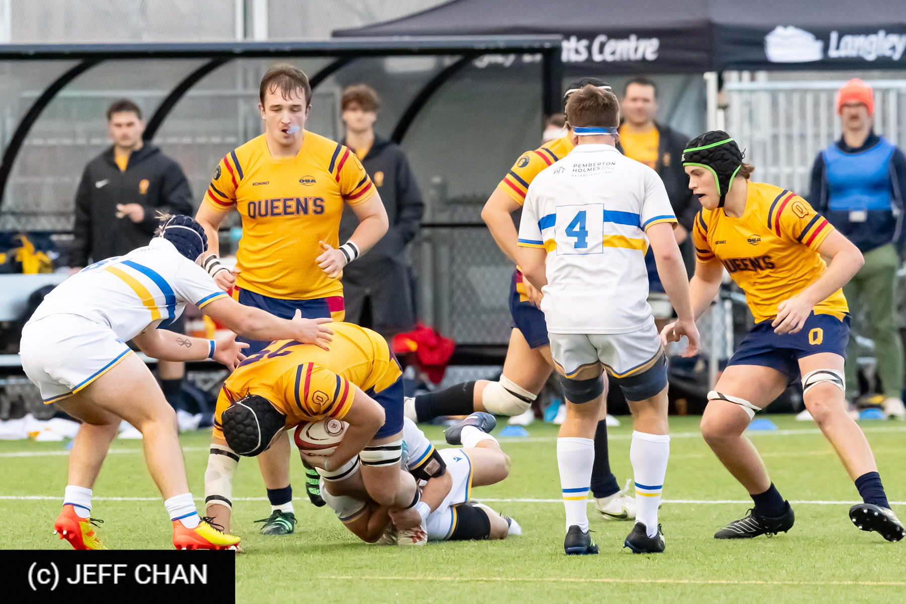Charles KNAPP DICK -  Queen's University - University of Victoria - Rugby - CANUMENS 2023 - Quarter final - Queen's vs UVic by Jeff Chan (#CANUMENS2301) Photo by: Jeff Chan | Siuxy Sports 2023-11-15