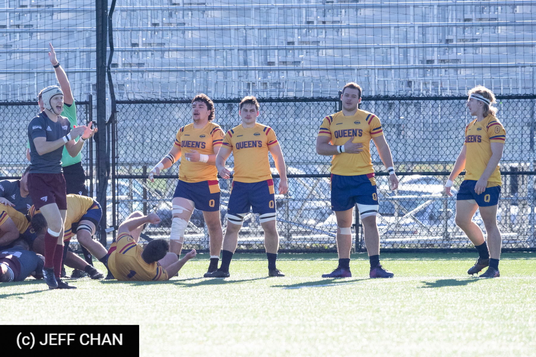 Aidan EMMENS - Allister POULOS - Daniel SVOBODA -  Queen's University - Université Ottawa - Rugby - CANUMENS 2023 - Semi final - Queen's vs U Ottawa by Jeff Chan (#CANUMENS2305) Photo by: Jeff Chan | Siuxy Sports 2023-11-17