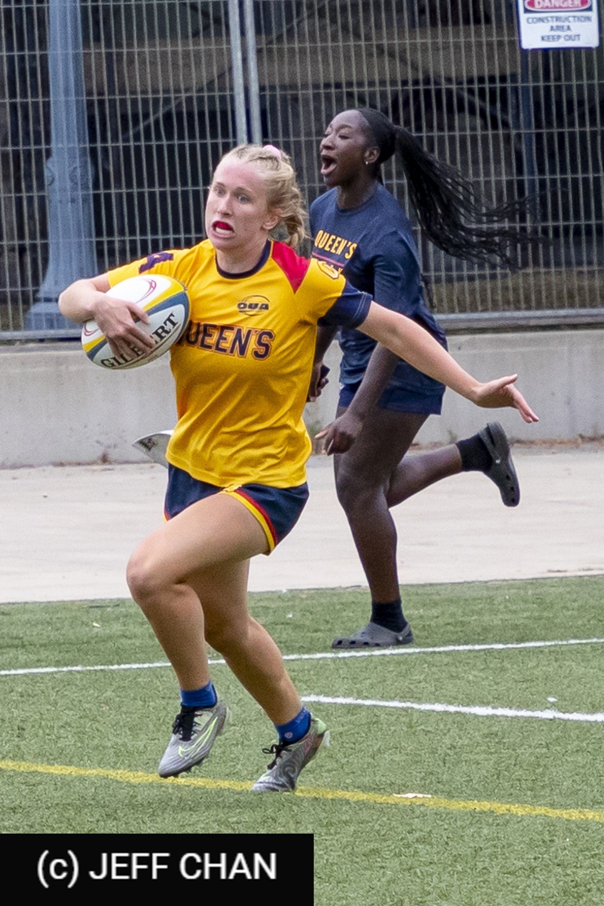  Queen's University - University of Toronto - Rugby - OUA 2023 Queen's (W) vs Toronto (#OUW23QWUT09) Photo by: Jeff Chan | Siuxy Sports 2023-09-09