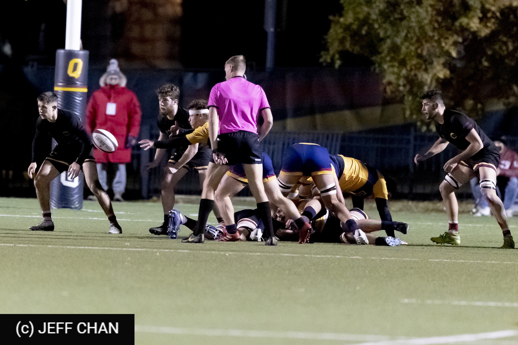  Queen's University - Université Concordia - Rugby - CANUMENS 2021 - Queen's U vs Concordia U - by Jeff Chan (#CANUMENS2104) Photo by: Jeff Chan | Siuxy Sports 2021-11-24