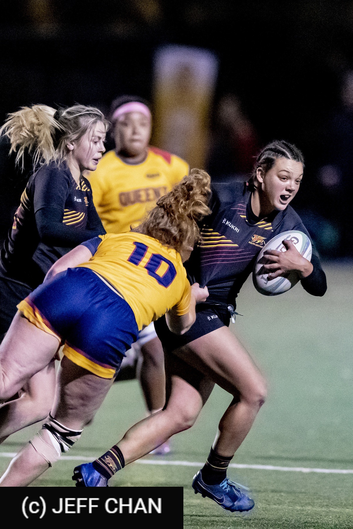  Queen's University - University of Guelph - Rugby - OUA 2022 Queen's (W) vs Guelph Champions (#OUW22QWGU10) Photo by: Jeff Chan | Siuxy Sports 2022-10-28