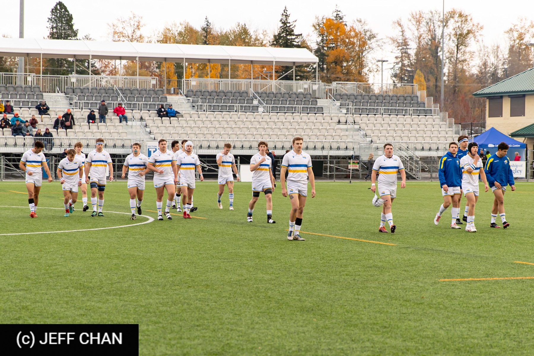  Queen's University - University of Victoria - Rugby - CANUMENS 2023 - Quarter final - Queen's vs UVic by Jeff Chan (#CANUMENS2301) Photo by: Jeff Chan | Siuxy Sports 2023-11-15