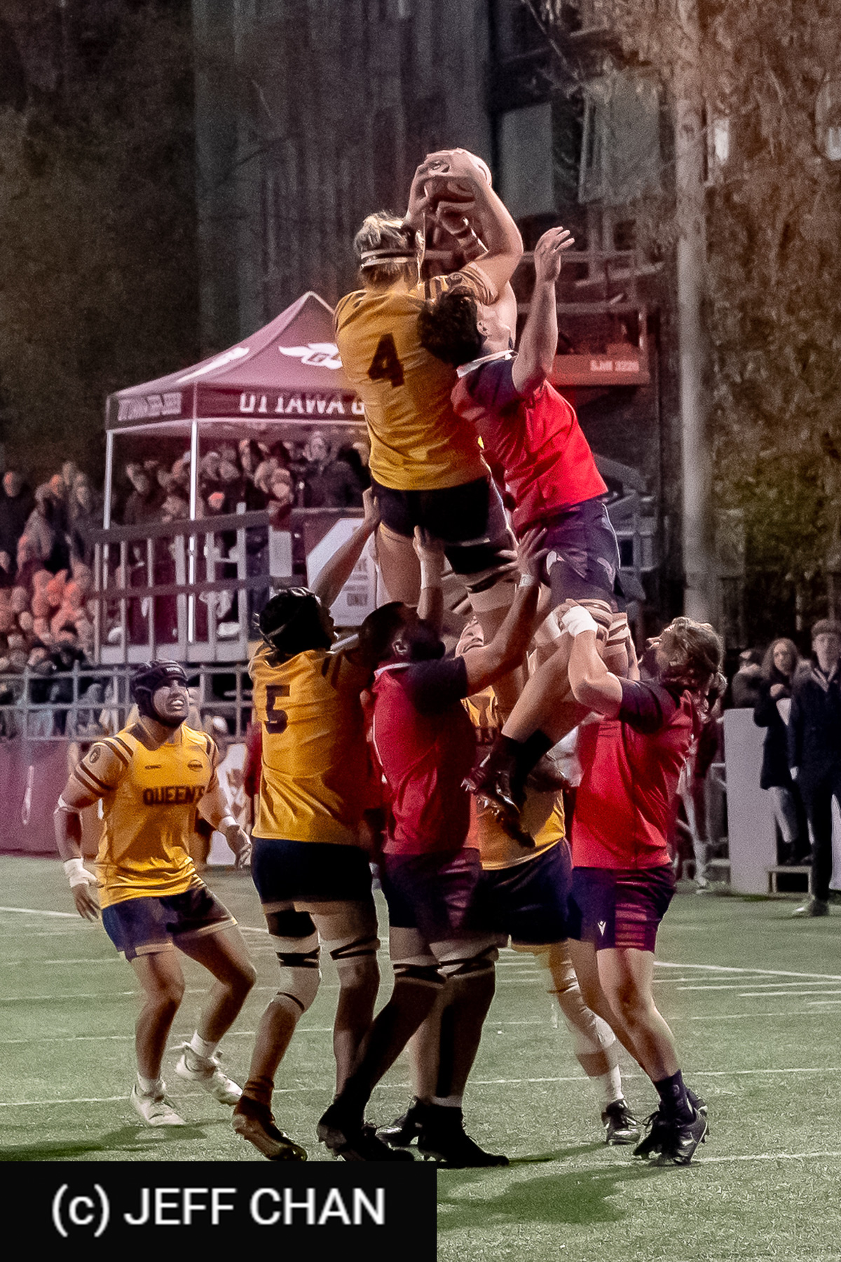  ÉTS (École de technologie supérieure) - Queen's University - Rugby - CANUMENS 2024 - Final - ETS vs Queen's by Jeff Chan (#CANUMENS2412) Photo by: Jeff Chan | Siuxy Sports 2024-11-17