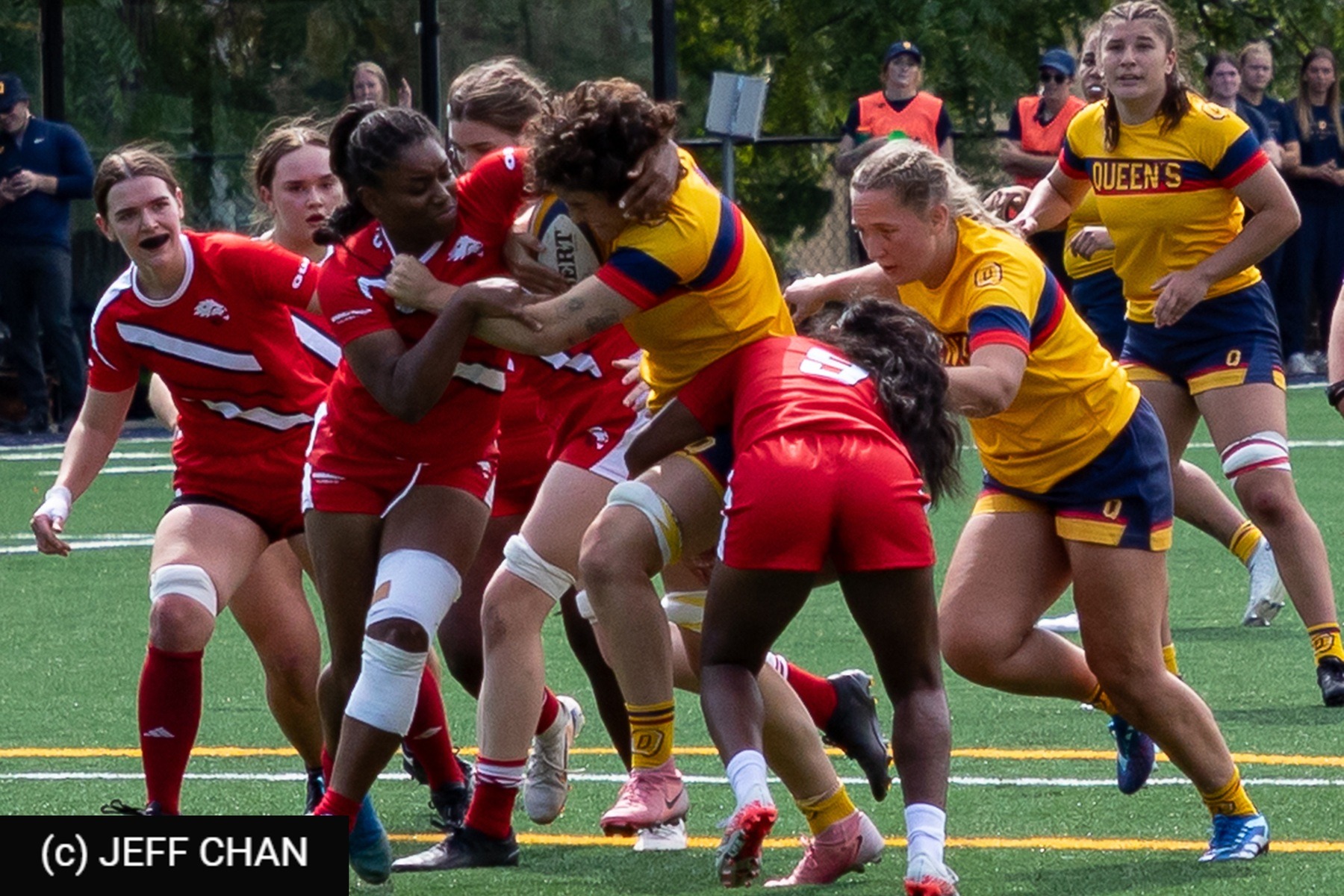  Queen's University - York University - Rugby - OUA 2025 Queen's (W) vs York (#OUW25QWYO09) Photo by: Jeff Chan | Siuxy Sports 2025-09-06