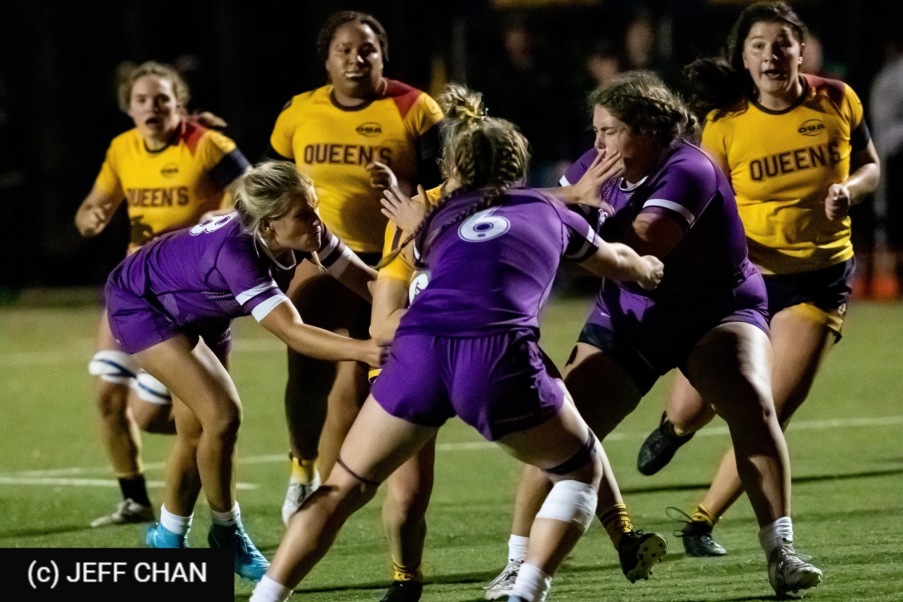  Queen's University - University of Western Ontario - Rugby - OUA 2024 Queen's (W) vs Western (#OUW24QWWE10) Photo by: Jeff Chan | Siuxy Sports 2024-10-18
