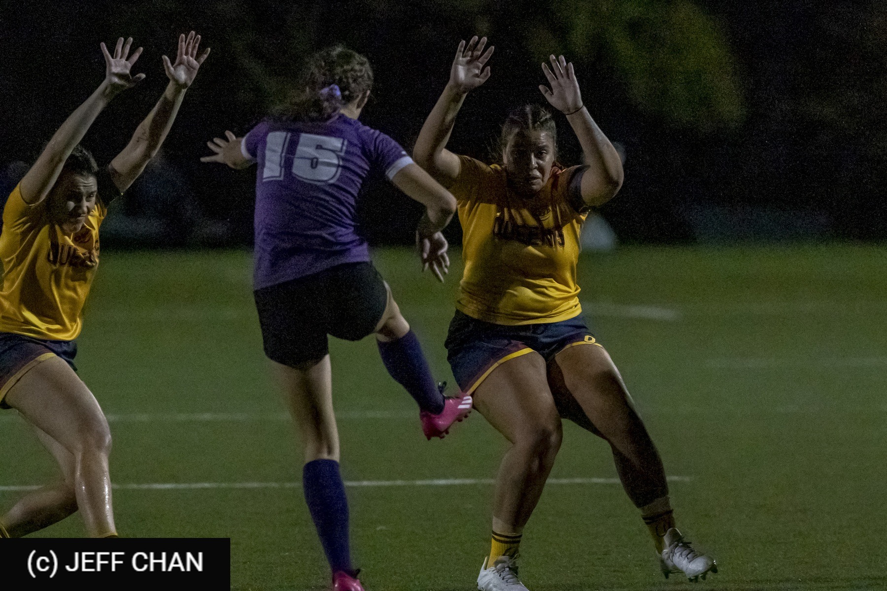  Queen's University - University of Western Ontario - Rugby - OUA 2023 Queen's (W) vs Western Semi (#OUW23QWWE10) Photo by: Jeff Chan | Siuxy Sports 2023-10-20