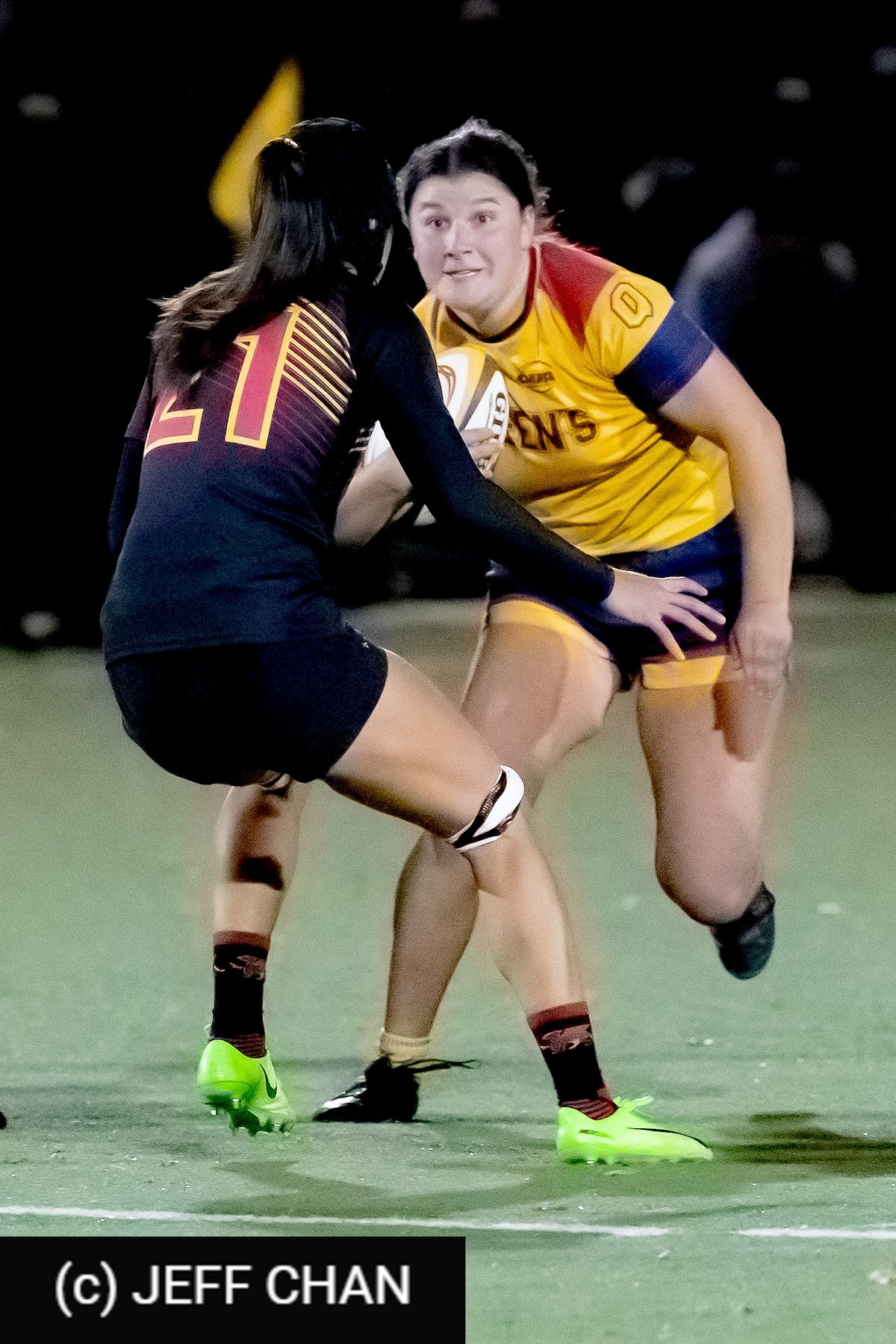  Queen's University - University of Guelph - Rugby - OUA 2024 Queen's (W) vs Guelph (#OUW24QWGU10) Photo by: Jeff Chan | Siuxy Sports 2024-10-25