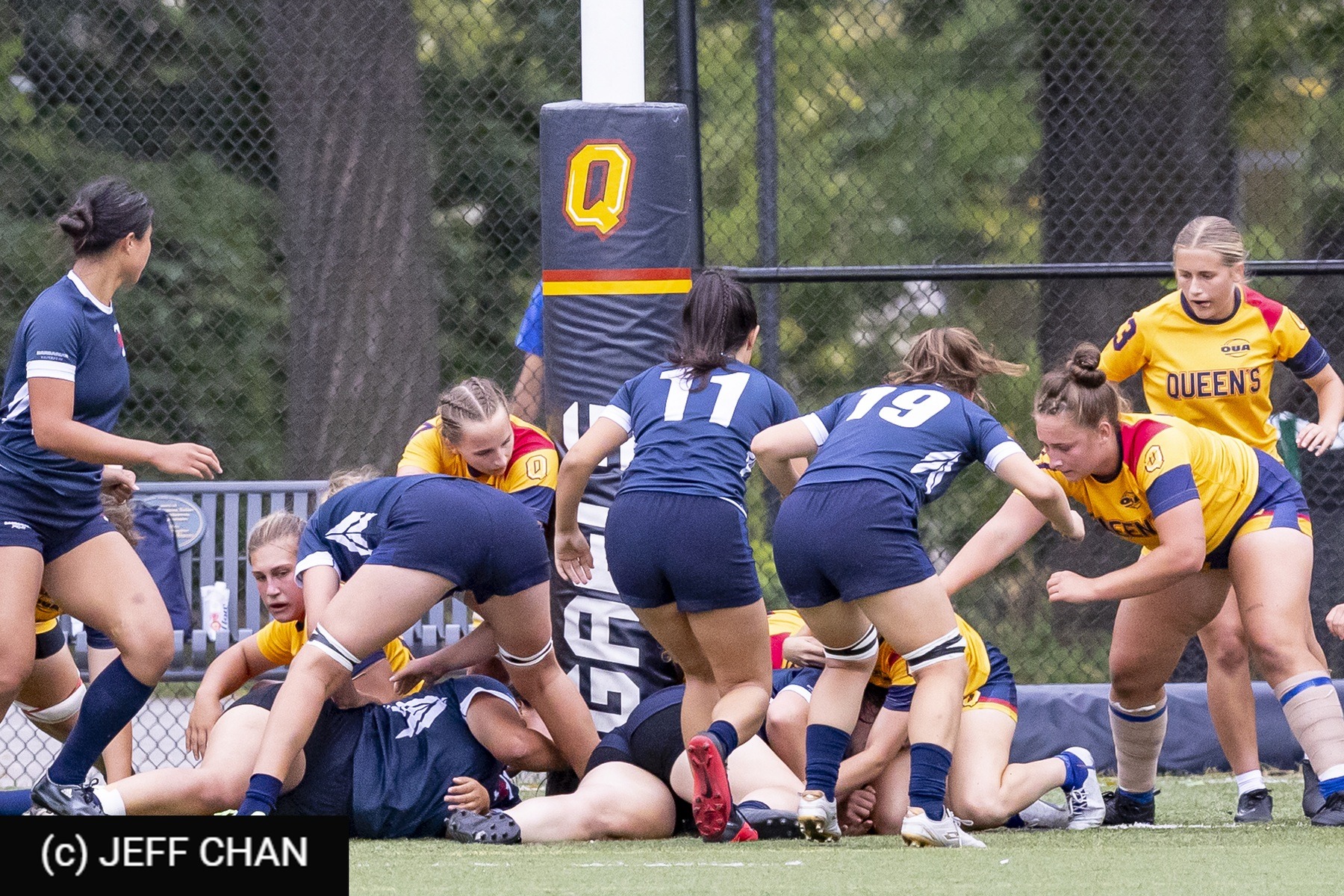  Queen's University - University of Toronto - Rugby - OUA 2023 Queen's (W) vs Toronto (#OUW23QWUT09) Photo by: Jeff Chan | Siuxy Sports 2023-09-09