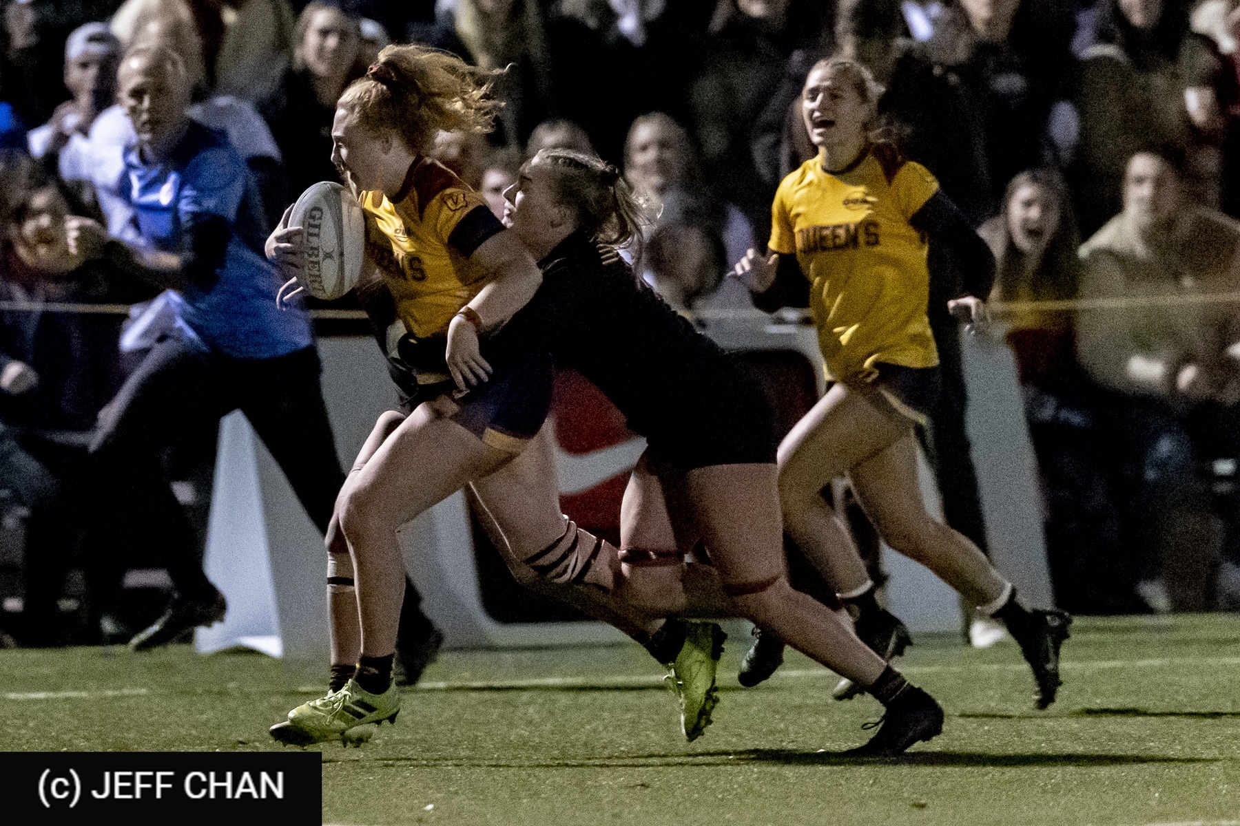  Queen's University - University of Guelph - Rugby - OUA 2022 Queen's (W) vs Guelph Champions (#OUW22QWGU10) Photo by: Jeff Chan | Siuxy Sports 2022-10-28