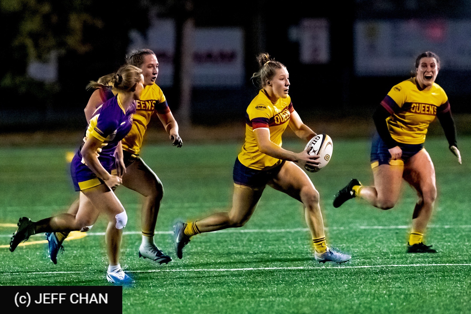  Queen's University - Wilfrid Laurier University - Rugby - OUA 2025 Queen's (W) vs Laurier (#OUW25QWLA10) Photo by: Jeff Chan | Siuxy Sports 2025-10-17