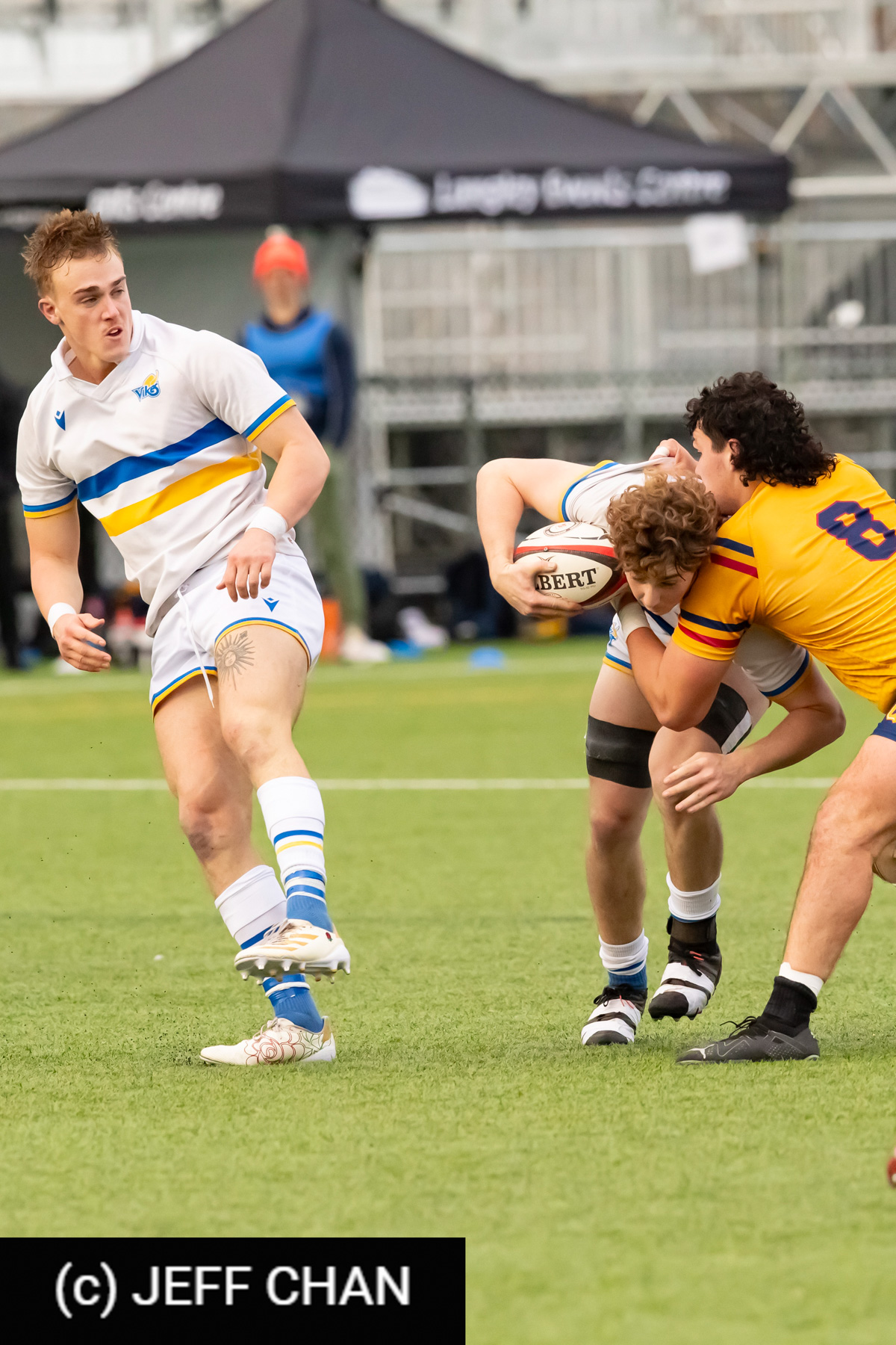 Ryder HEANEY-CORNS -  Queen's University - University of Victoria - Rugby - CANUMENS 2023 - Quarter final - Queen's vs UVic by Jeff Chan (#CANUMENS2301) Photo by: Jeff Chan | Siuxy Sports 2023-11-15