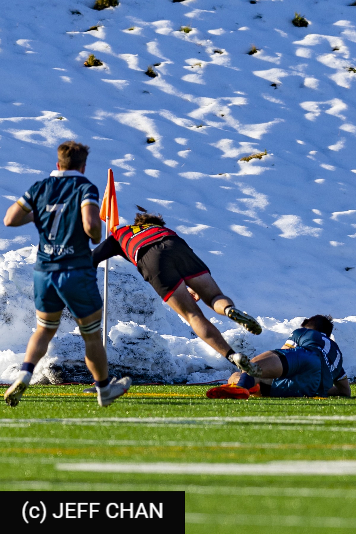  University of Guelph - Trinity Western University - Rugby - CANUMENS 2022 - Guelph vs Trinity Western U - Bronze Game  by Jeff Chan (#CANUMENS2211) Photo by: Jeff Chan | Siuxy Sports 2022-12-04