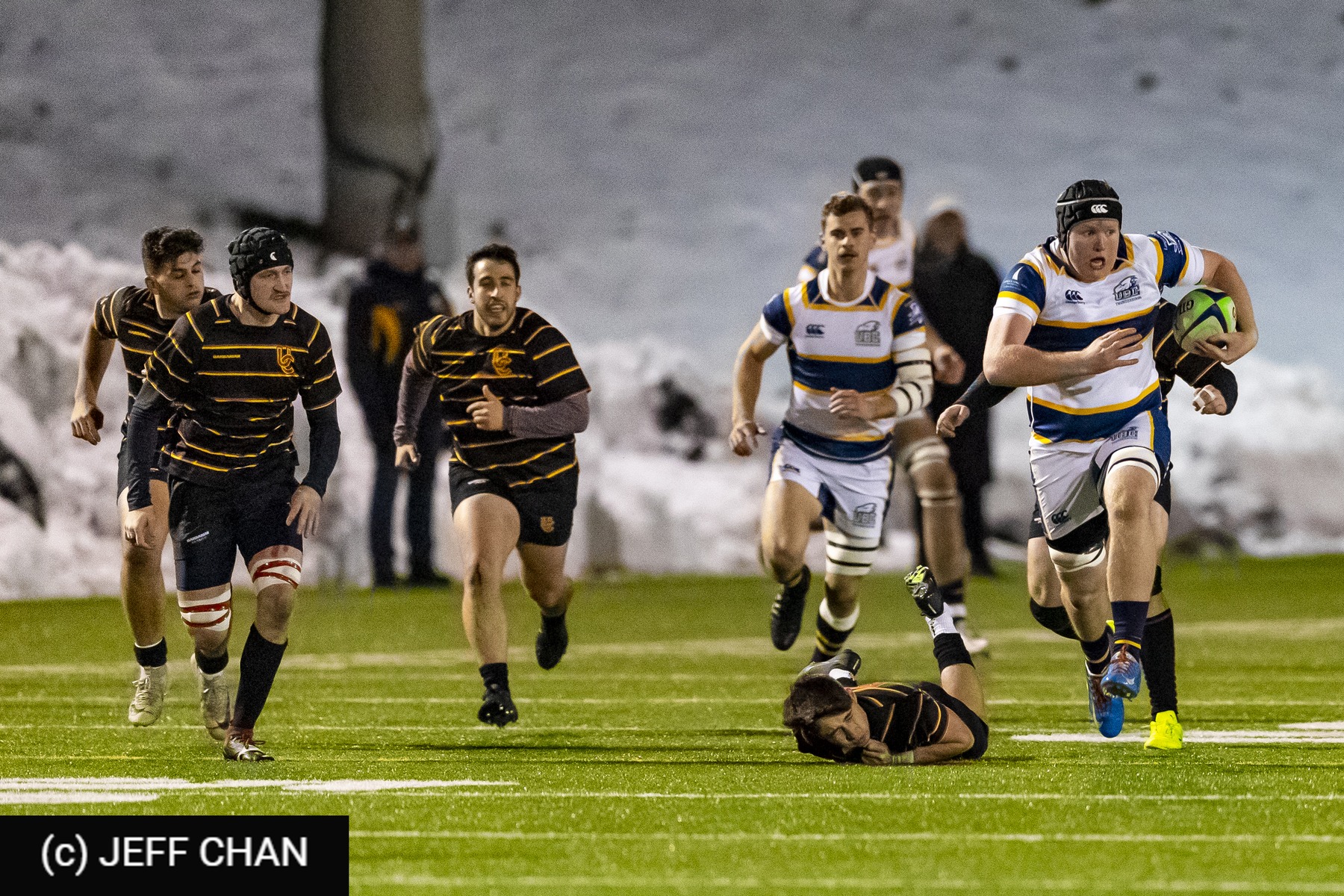 Joe MCNULTY - Matthew SIRRIANNI -  University of British Columbia - University of Calgary - Rugby - CANUMENS 2022 - U British Columbia vs  U Calgary -  by Jeff Chan (#CANUMENS2202) Photo by: Jeff Chan | Siuxy Sports 2022-11-30