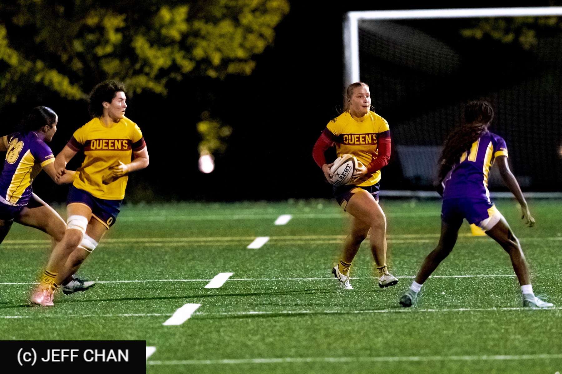  Queen's University - Wilfrid Laurier University - Rugby - OUA 2025 Queen's (W) vs Laurier (#OUW25QWLA10) Photo by: Jeff Chan | Siuxy Sports 2025-10-17