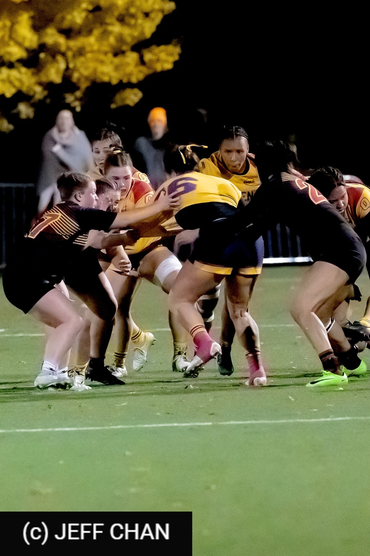  Queen's University - University of Guelph - Rugby - OUA 2024 Queen's (W) vs Guelph (#OUW24QWGU10) Photo by: Jeff Chan | Siuxy Sports 2024-10-25