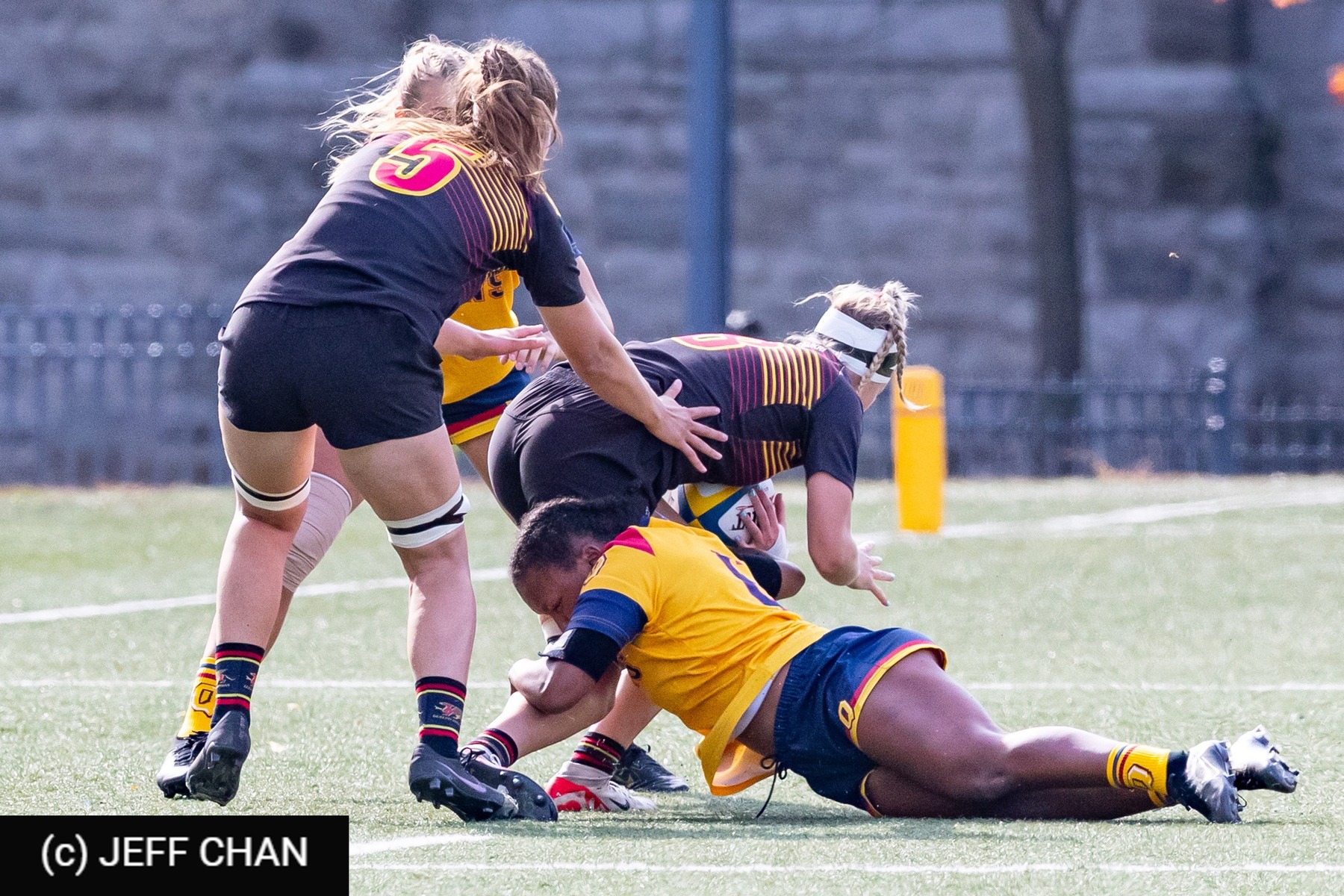  Queen's University - University of Guelph - Rugby - OUA 2023 Queen's (W) vs Guelph (#OUW23QWGU09) Photo by: Jeff Chan | Siuxy Sports 2023-09-23