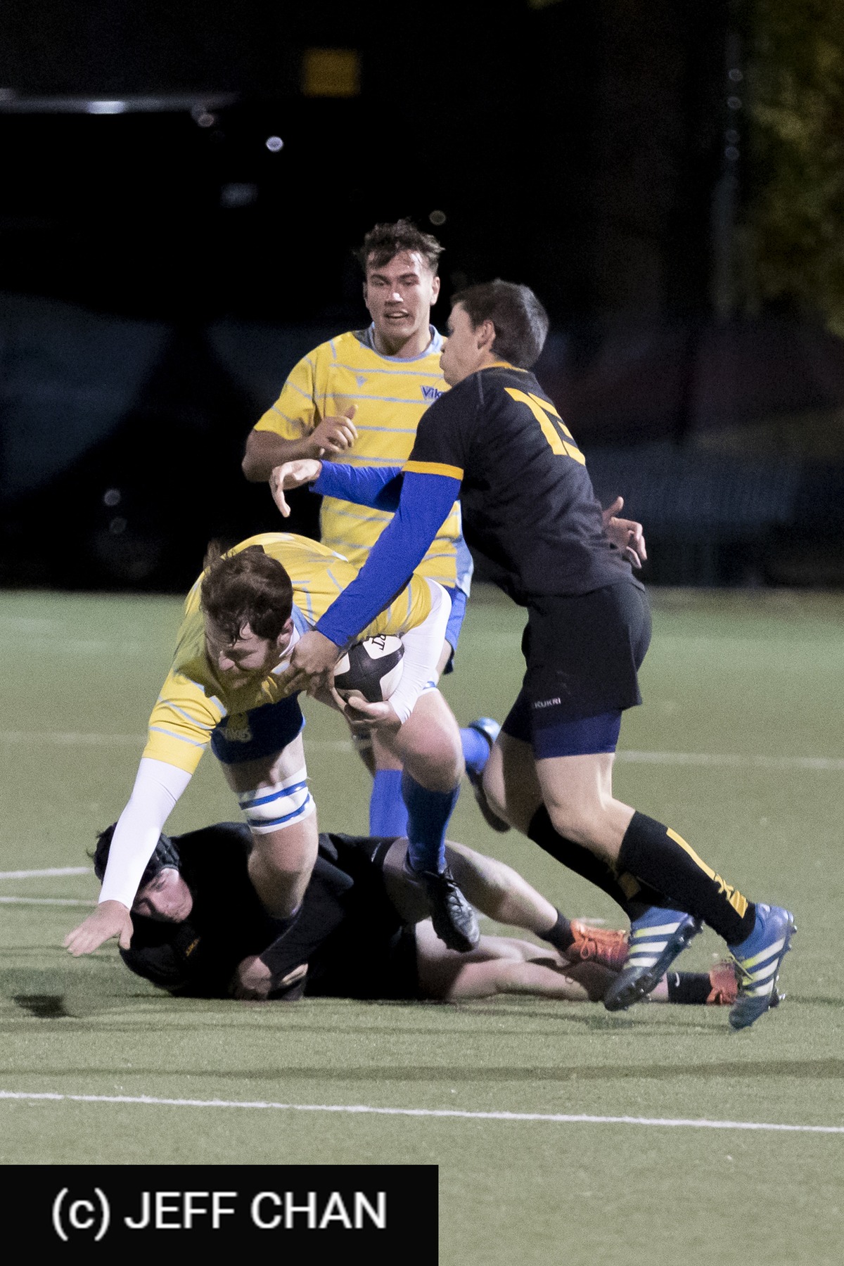 Benjamin NEWHOOK -  University of Victoria - Dalhousie University - Rugby - CANUMENS 2021 - U Victoria vs Dalhousie U -  by Jeff Chan (#CANUMENS2101) Photo by: Jeff Chan | Siuxy Sports 2021-11-24