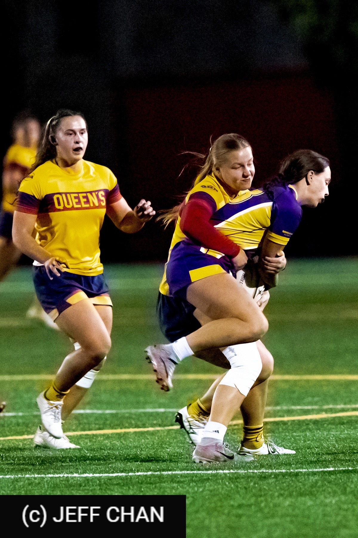  Queen's University - Wilfrid Laurier University - Rugby - OUA 2025 Queen's (W) vs Laurier (#OUW25QWLA10) Photo by: Jeff Chan | Siuxy Sports 2025-10-17