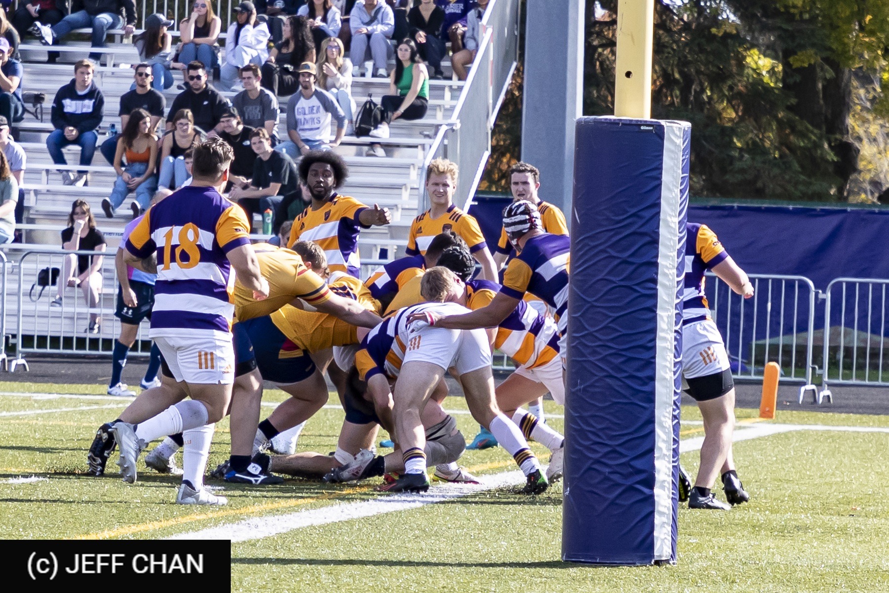  Queen's University - Wilfrid Laurier University - Rugby - OUA 2022 Queen's vs Laurier (#OUA22QULA10) Photo by: Jeff Chan | Siuxy Sports 2022-10-23