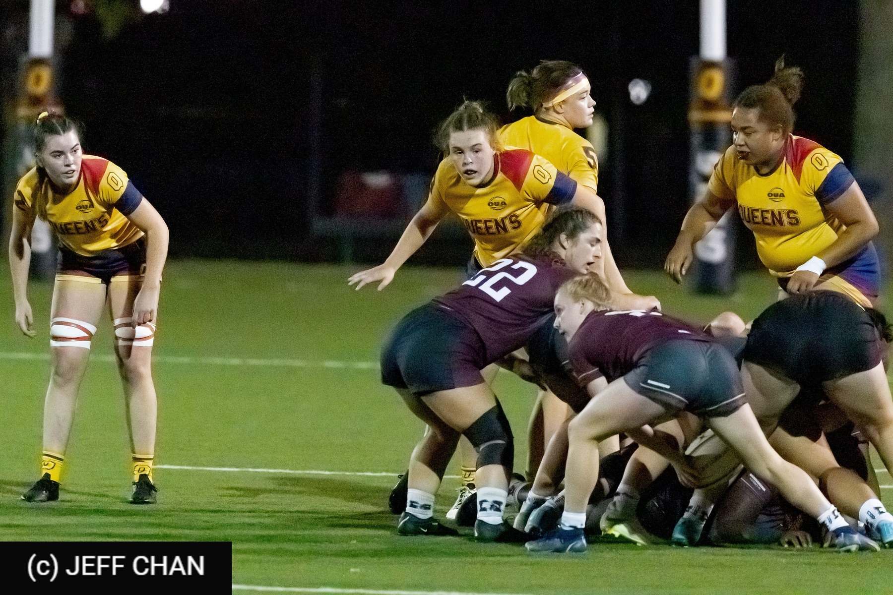  Queen's University - McMaster University - Rugby - OUA 2024 Queen's (W) vs McMaster (#OUW24QWMC10) Photo by: Jeff Chan | Siuxy Sports 2024-10-05