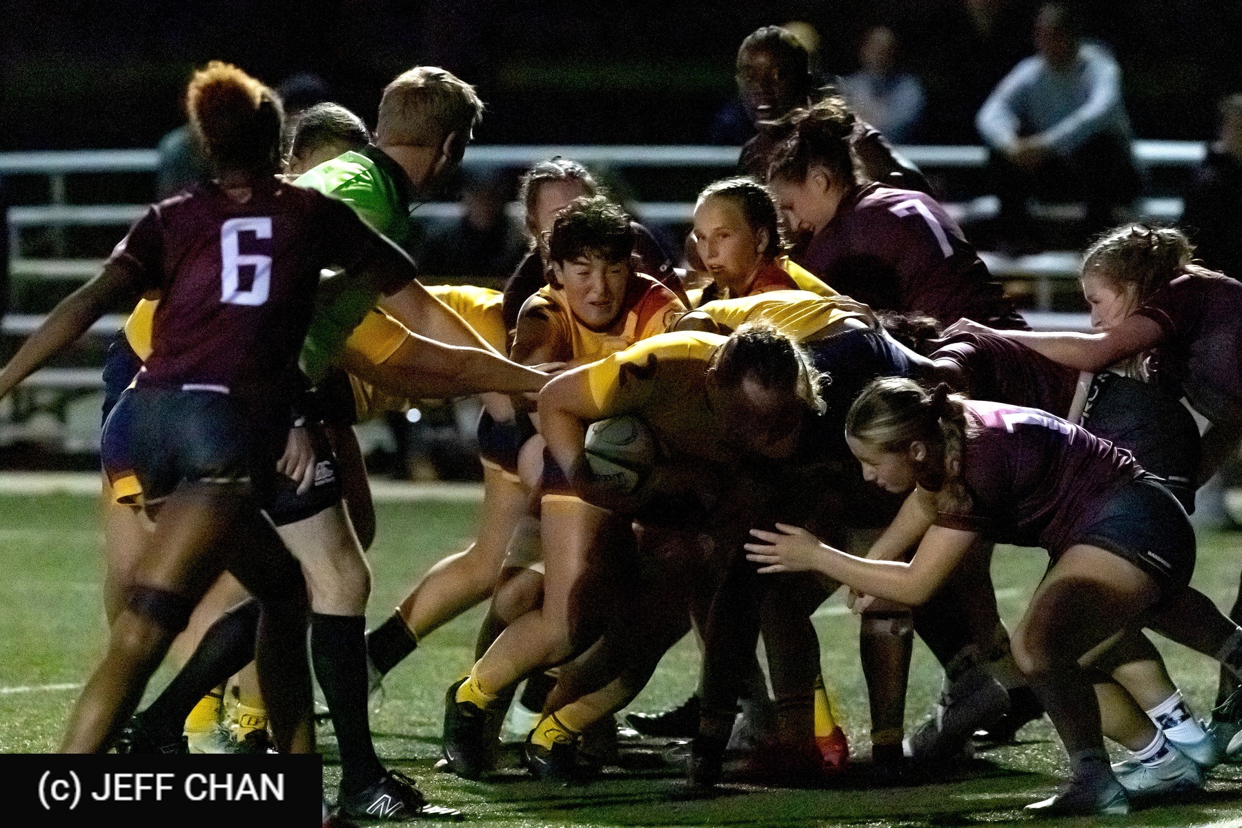  Queen's University - McMaster University - Rugby - OUA 2024 Queen's (W) vs McMaster (#OUW24QWMC10) Photo by: Jeff Chan | Siuxy Sports 2024-10-05