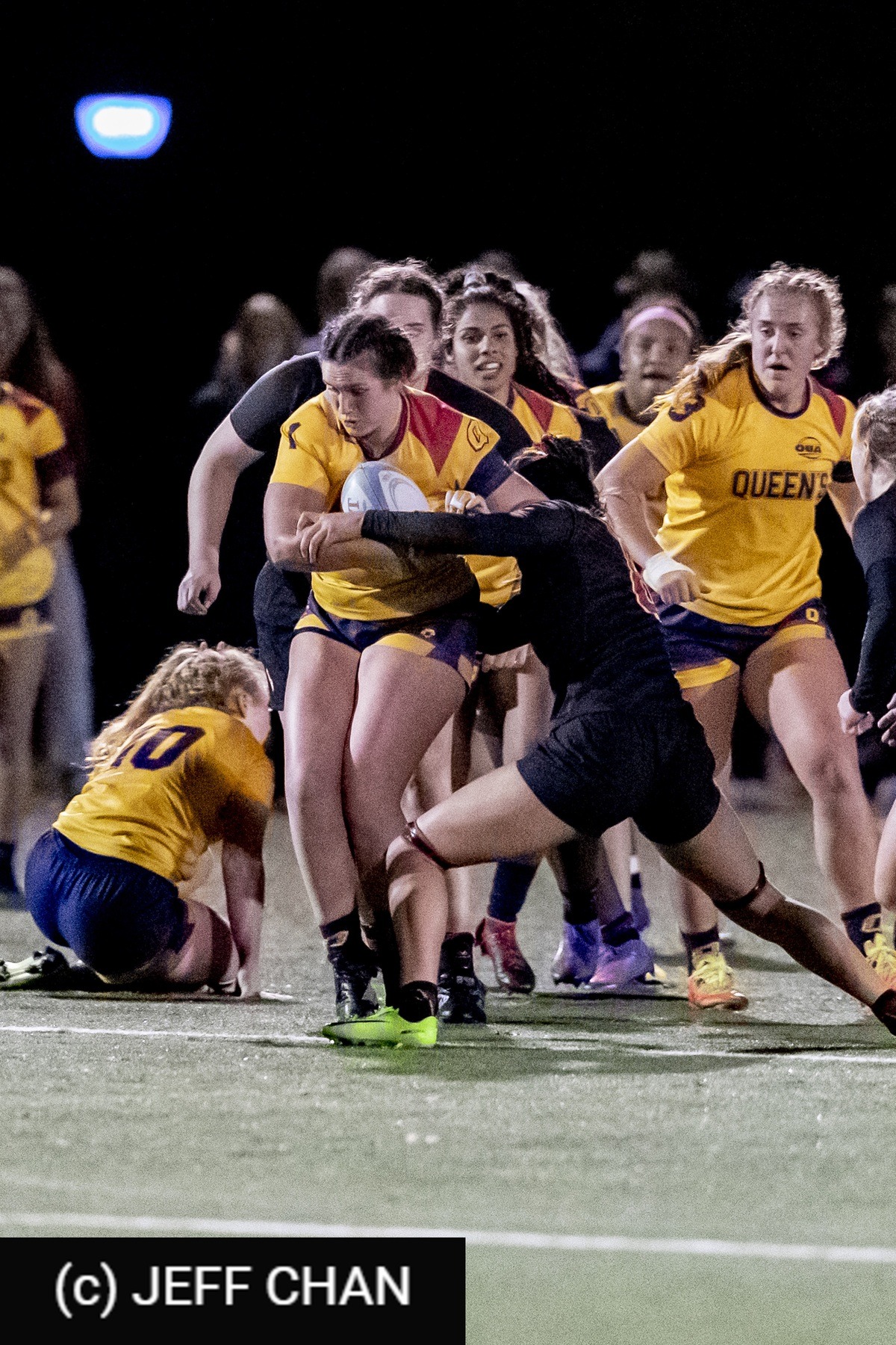  Queen's University - University of Guelph - Rugby - OUA 2022 Queen's (W) vs Guelph Champions (#OUW22QWGU10) Photo by: Jeff Chan | Siuxy Sports 2022-10-28