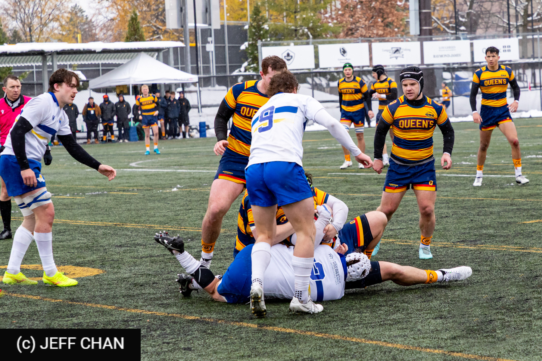 Marcus D'ACRE - Adam DOYLE -  Queen's University - University of Victoria - Rugby - CANUMENS 2025 - Queen's University vs University of Victoria - Game#1 by Jeff Chan (#CANUMENS2581) Photo by: Jeff Chan | Siuxy Sports 2025-11-12