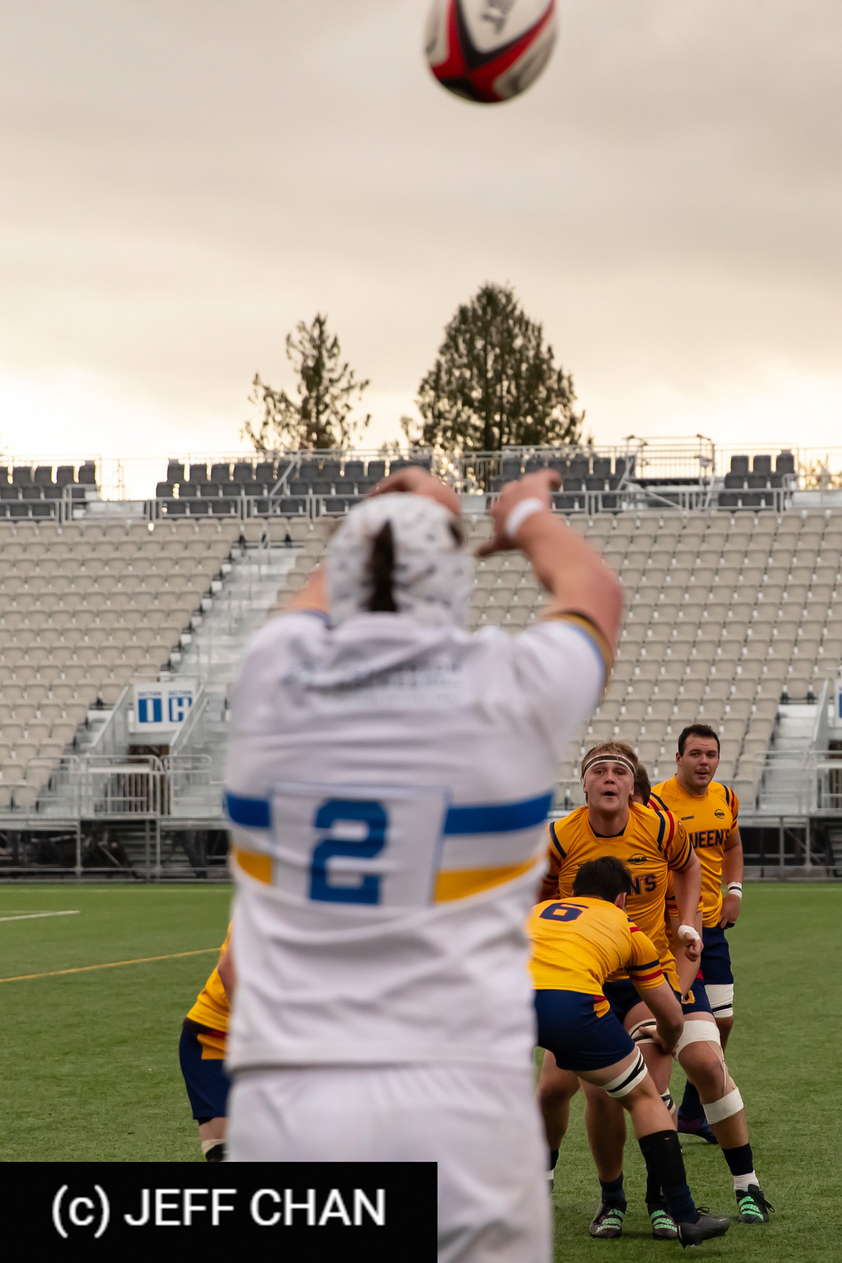 Aidan EMMENS -  Queen's University - University of Victoria - Rugby - CANUMENS 2023 - Quarter final - Queen's vs UVic by Jeff Chan (#CANUMENS2301) Photo by: Jeff Chan | Siuxy Sports 2023-11-15