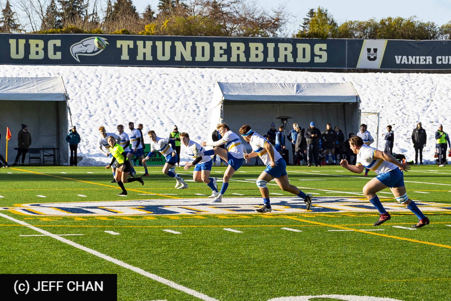  University of Victoria - Memorial University of Newfoundland - Rugby - CANUMENS 2022 - U Victoria vs Memorial U -  by Jeff Chan (#CANUMENS2209) Photo by: Jeff Chan | Siuxy Sports 2022-12-04