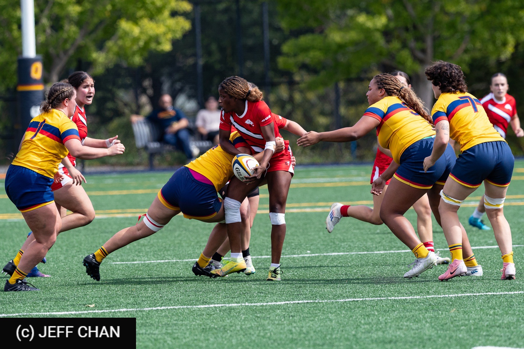  Queen's University - York University - Rugby - OUA 2025 Queen's (W) vs York (#OUW25QWYO09) Photo by: Jeff Chan | Siuxy Sports 2025-09-06