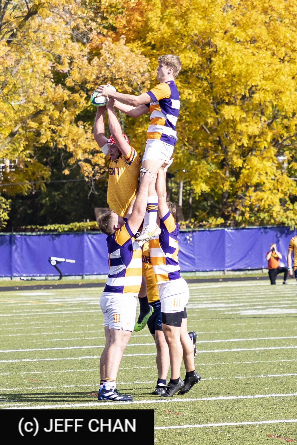  Queen's University - Wilfrid Laurier University - Rugby - OUA 2022 Queen's vs Laurier (#OUA22QULA10) Photo by: Jeff Chan | Siuxy Sports 2022-10-23